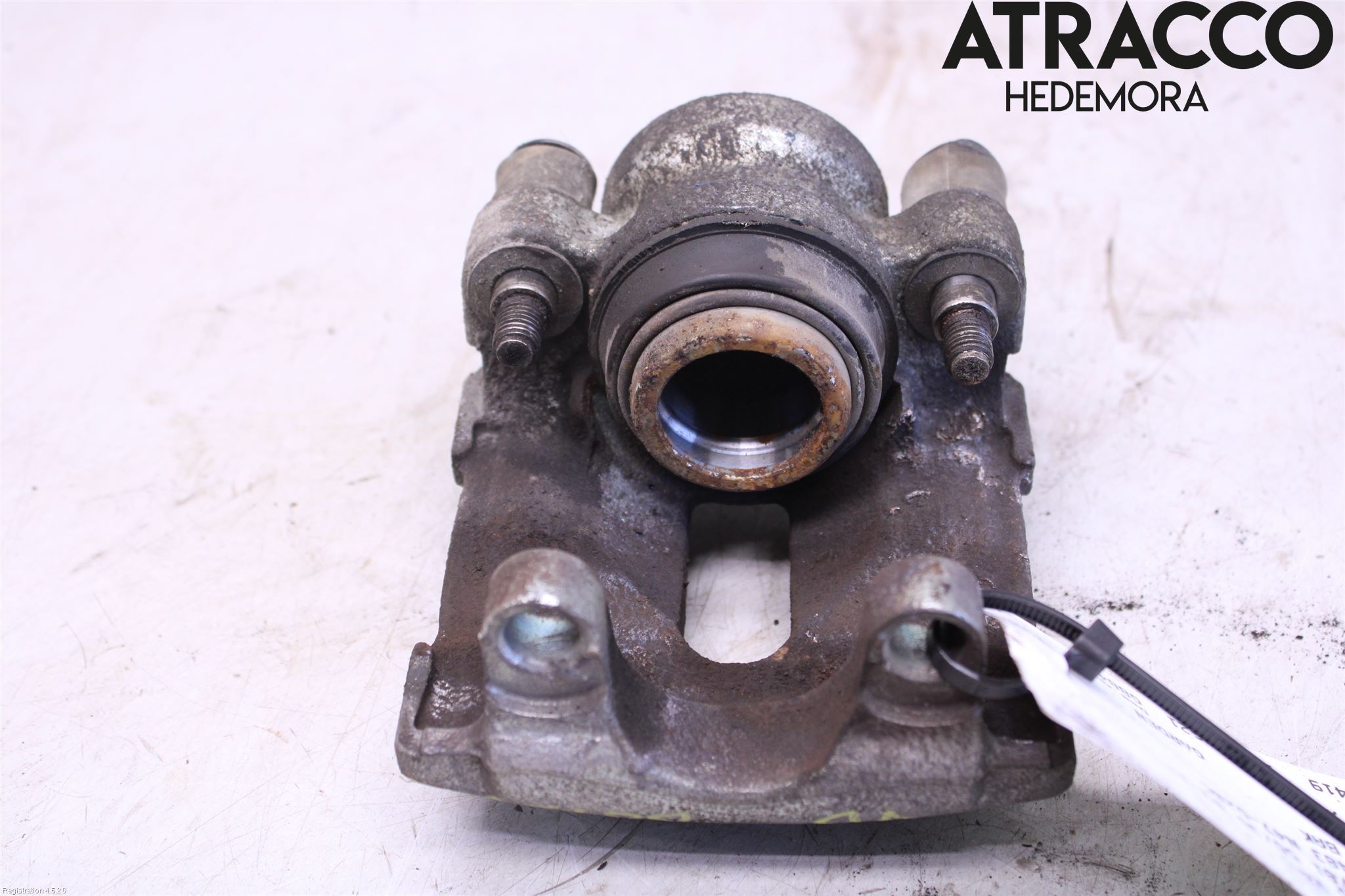 BMW 1 E87/81 5D/3D 03-11 Bromsok Bak Vänster