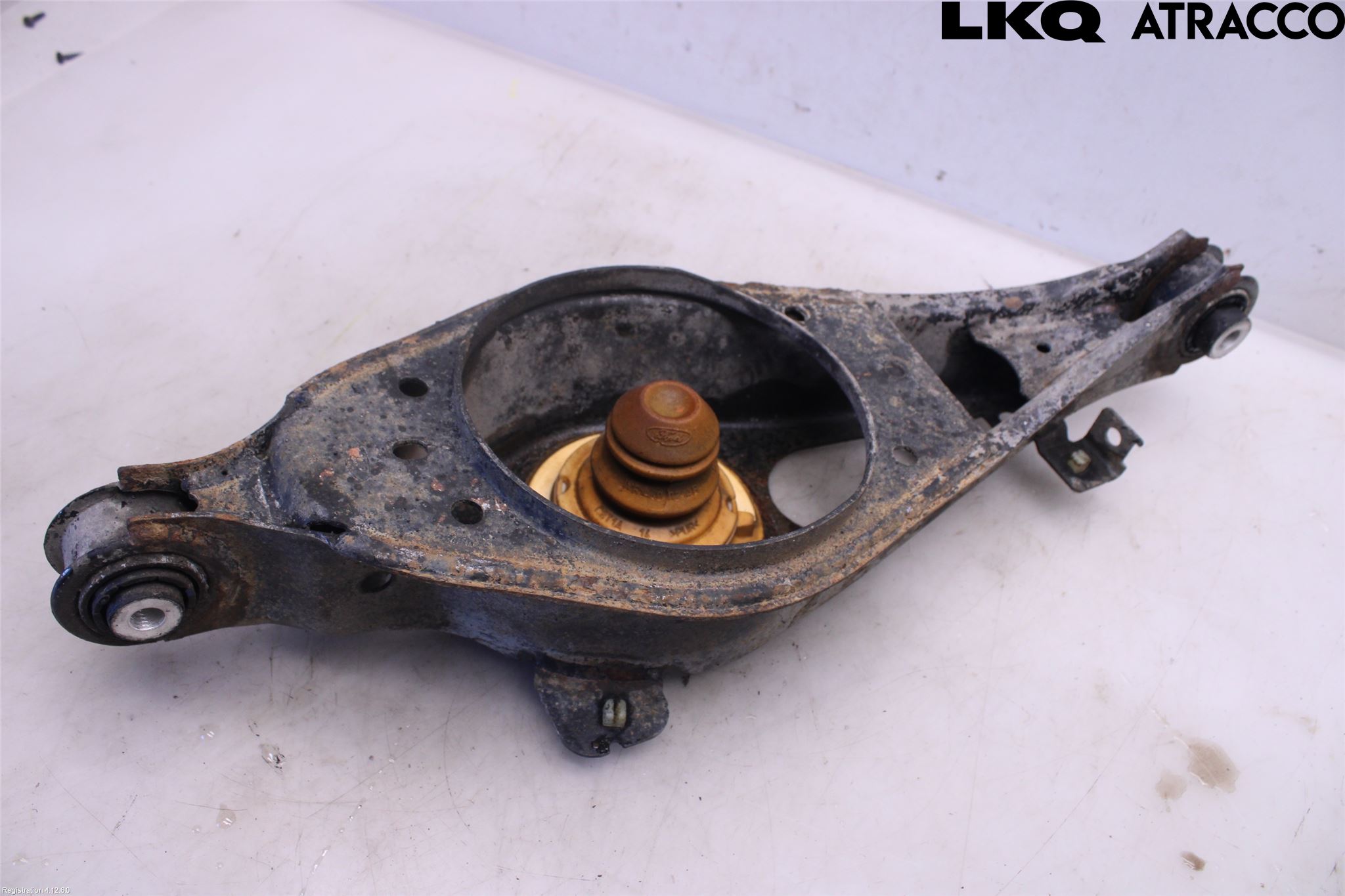 Ford FOCUS 19- Bärarm Bak Höger