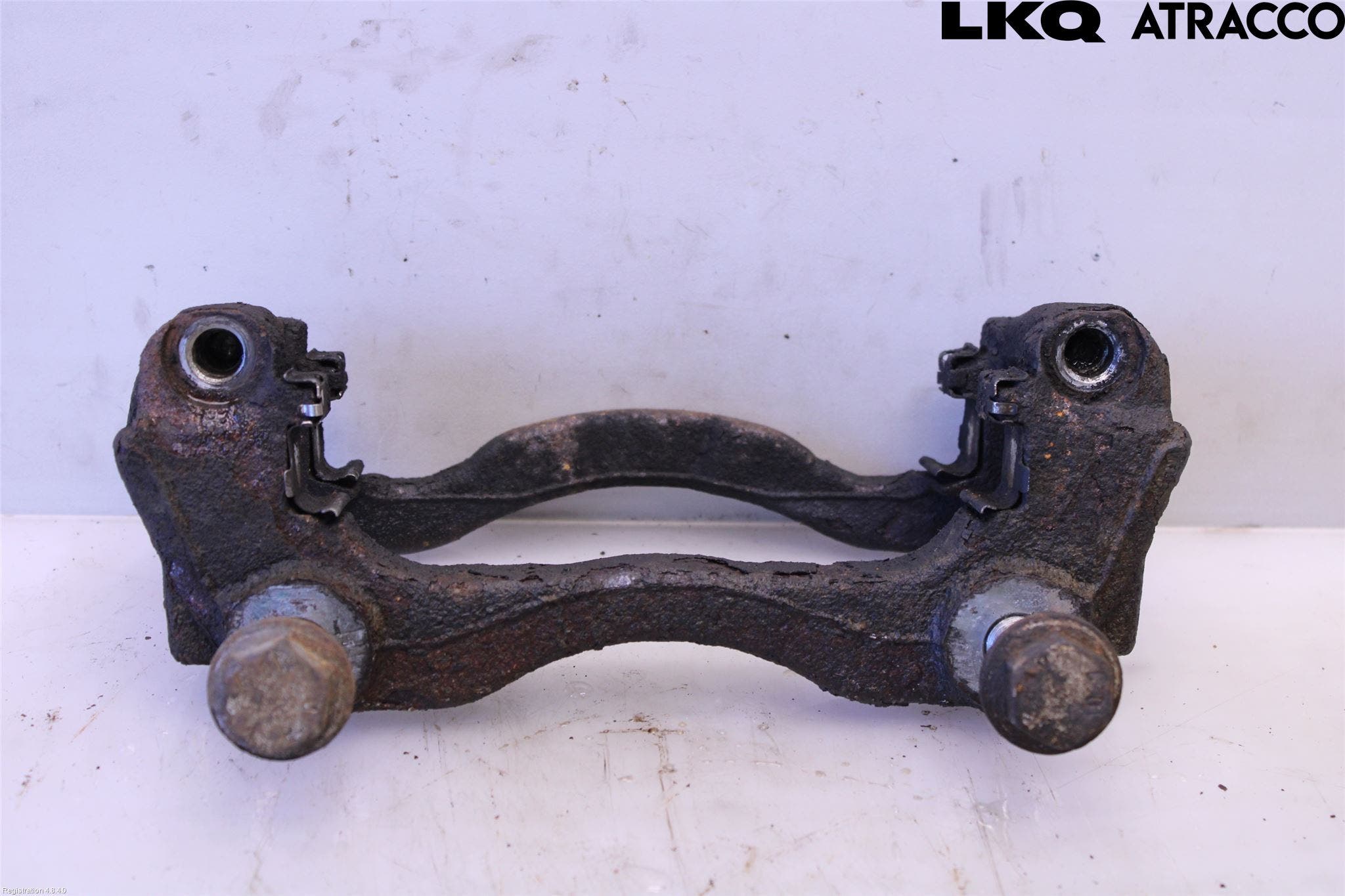 Opel MOVANO B 10-22 Bromsokshållare