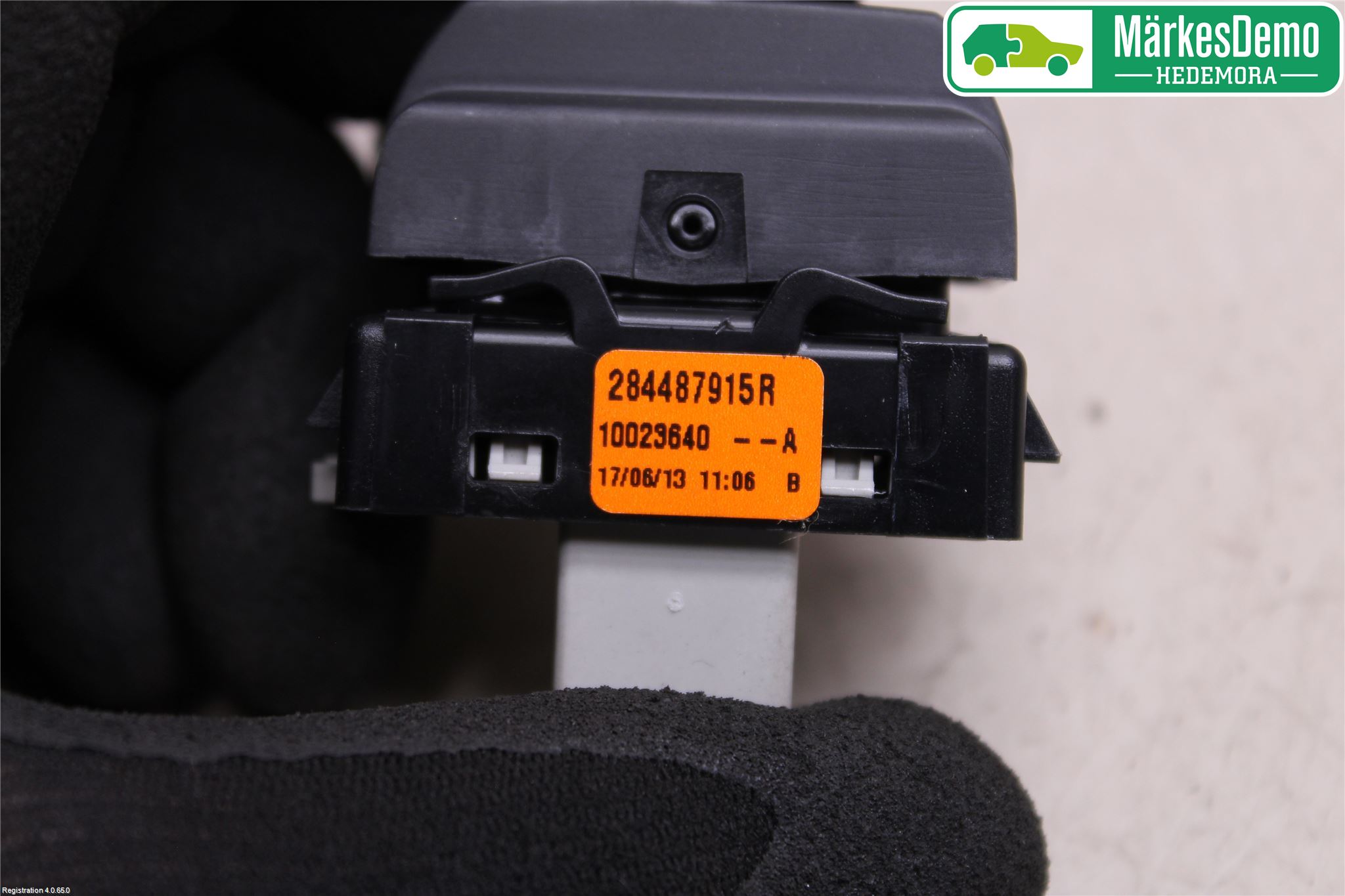 Dacia SANDERO/STEPWAY 13-20 Strömställare Parkeringshjälp