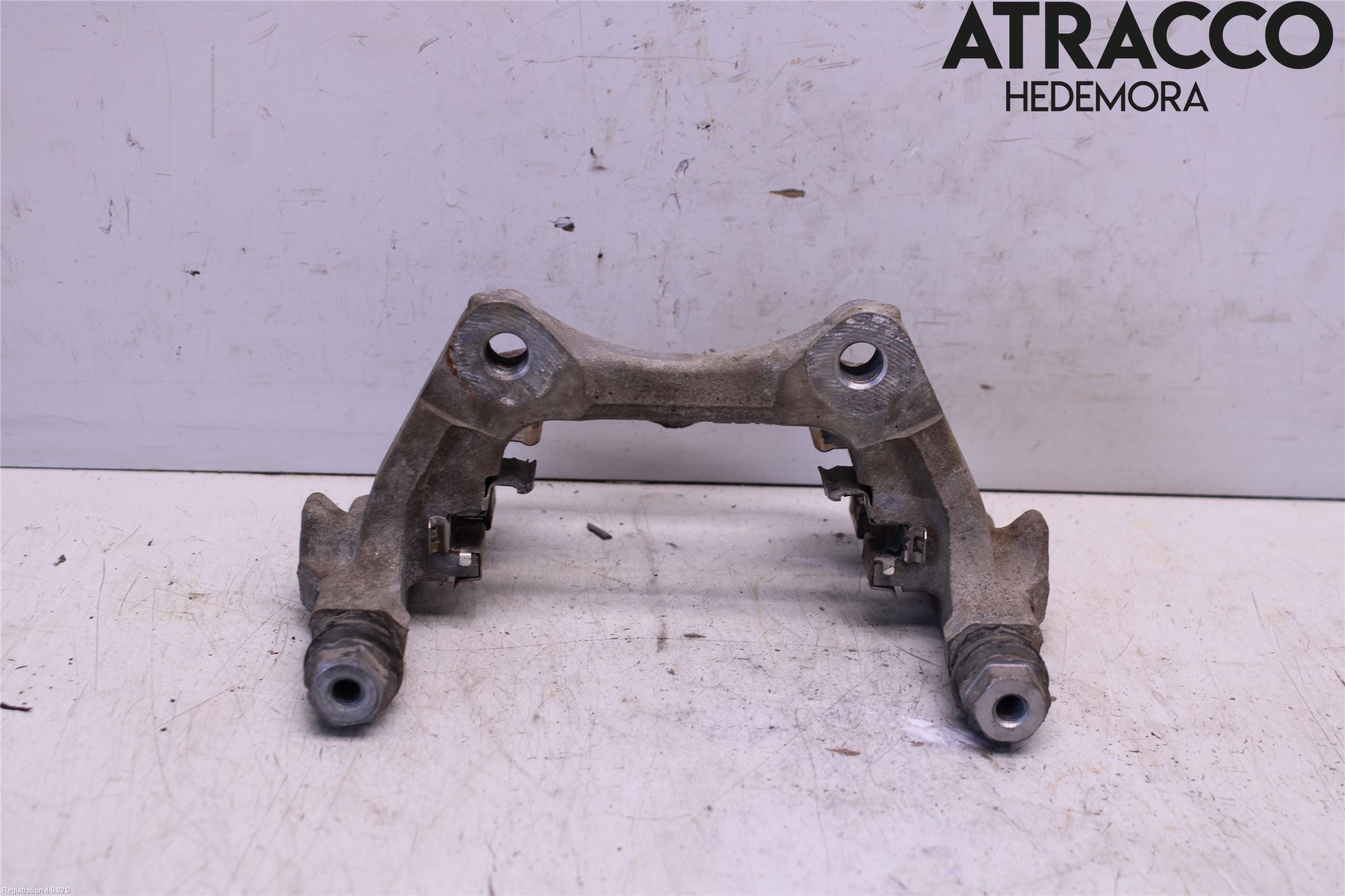 Toyota COROLLA 19- Bromsokshållare