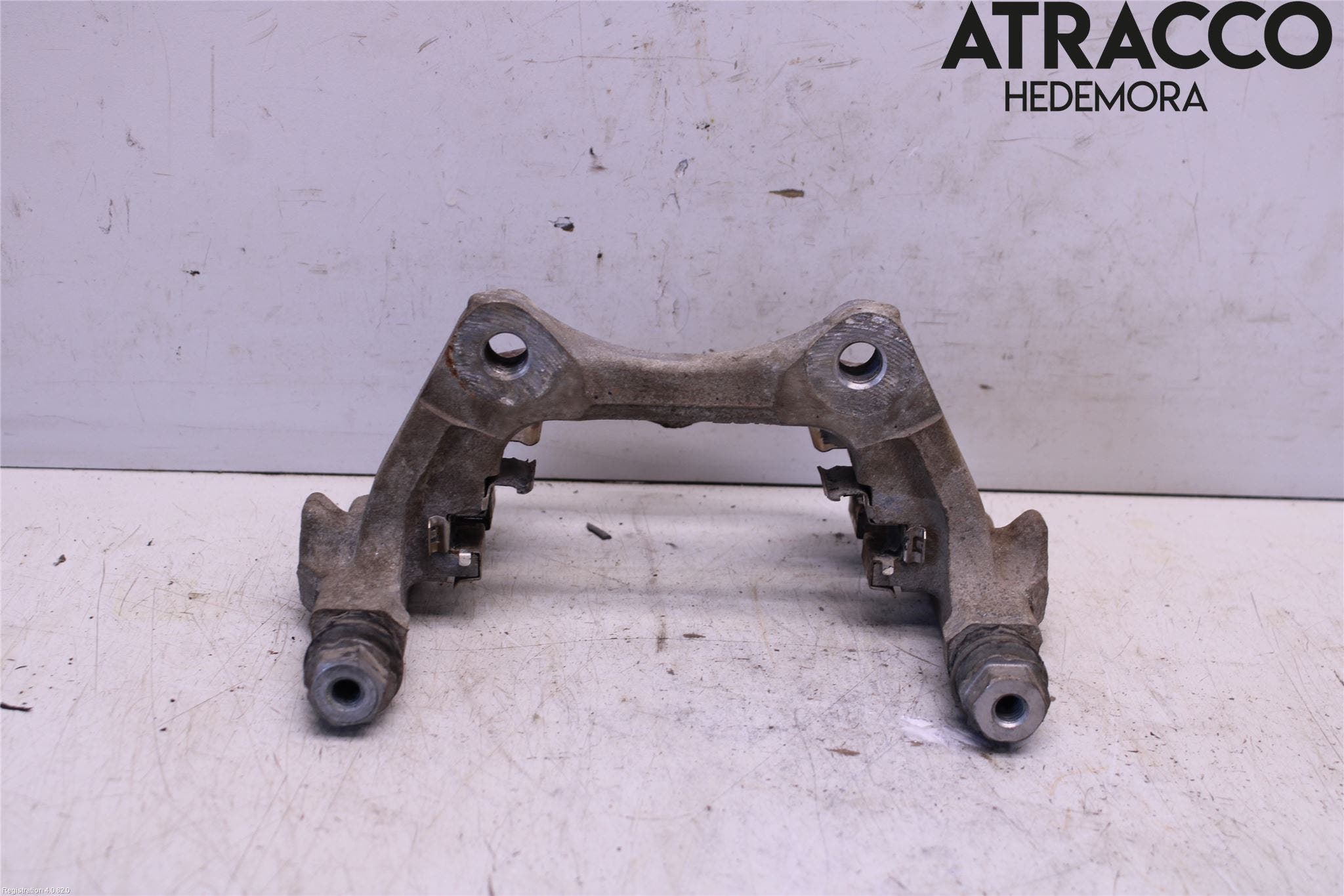 Toyota COROLLA 19- Bromsokshållare