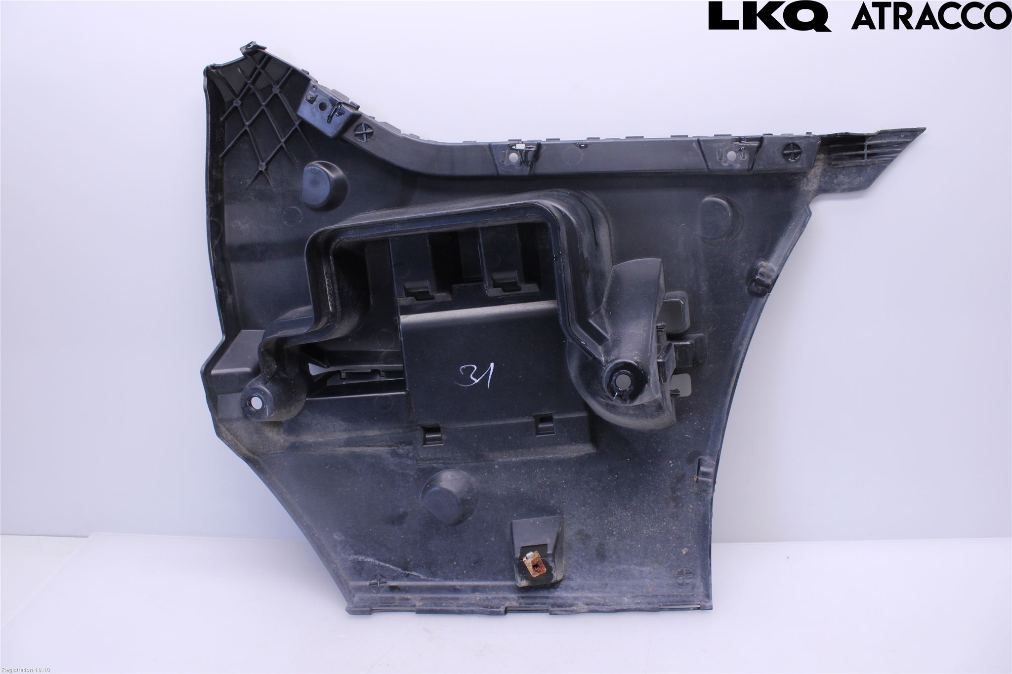 BMW 5 F10/F11/F18 09-17 Stötfångarfäste Bak Vä