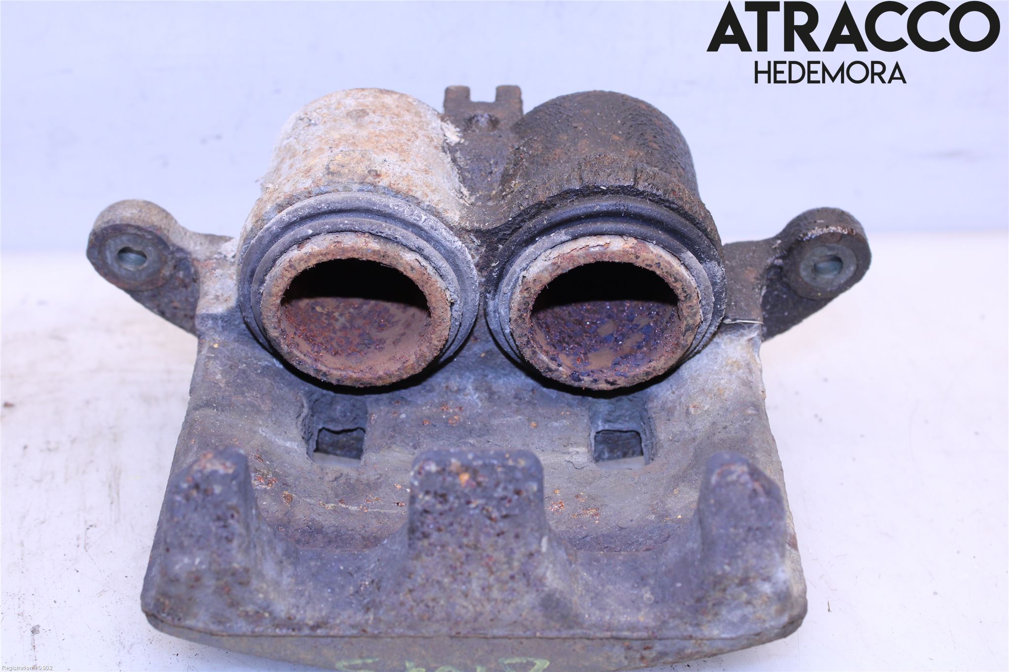 Nissan NAVARA 05-16 Bromsok Fram Höger