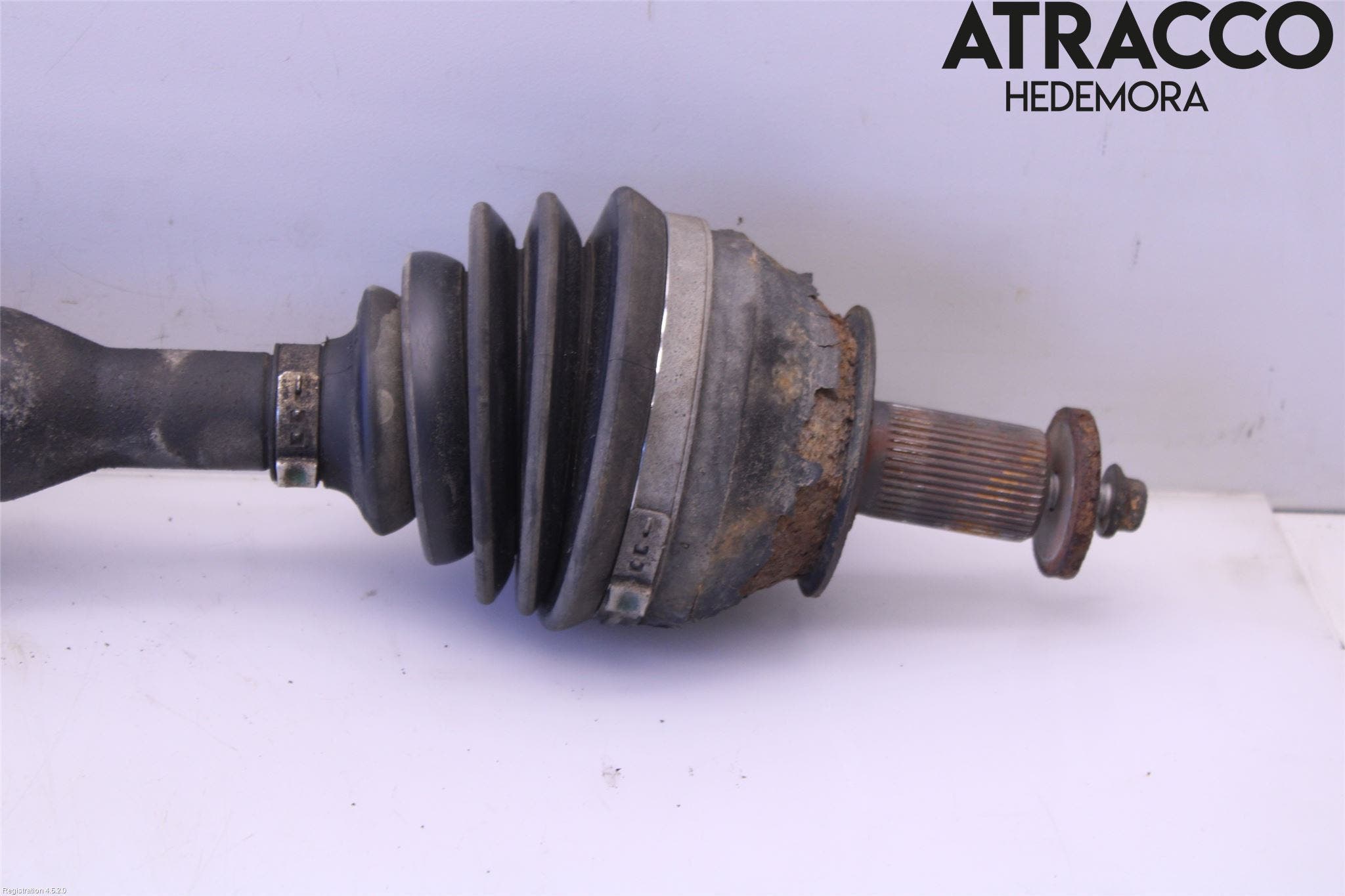 Volvo XC70 08-13 Drivaxel Fram Höger