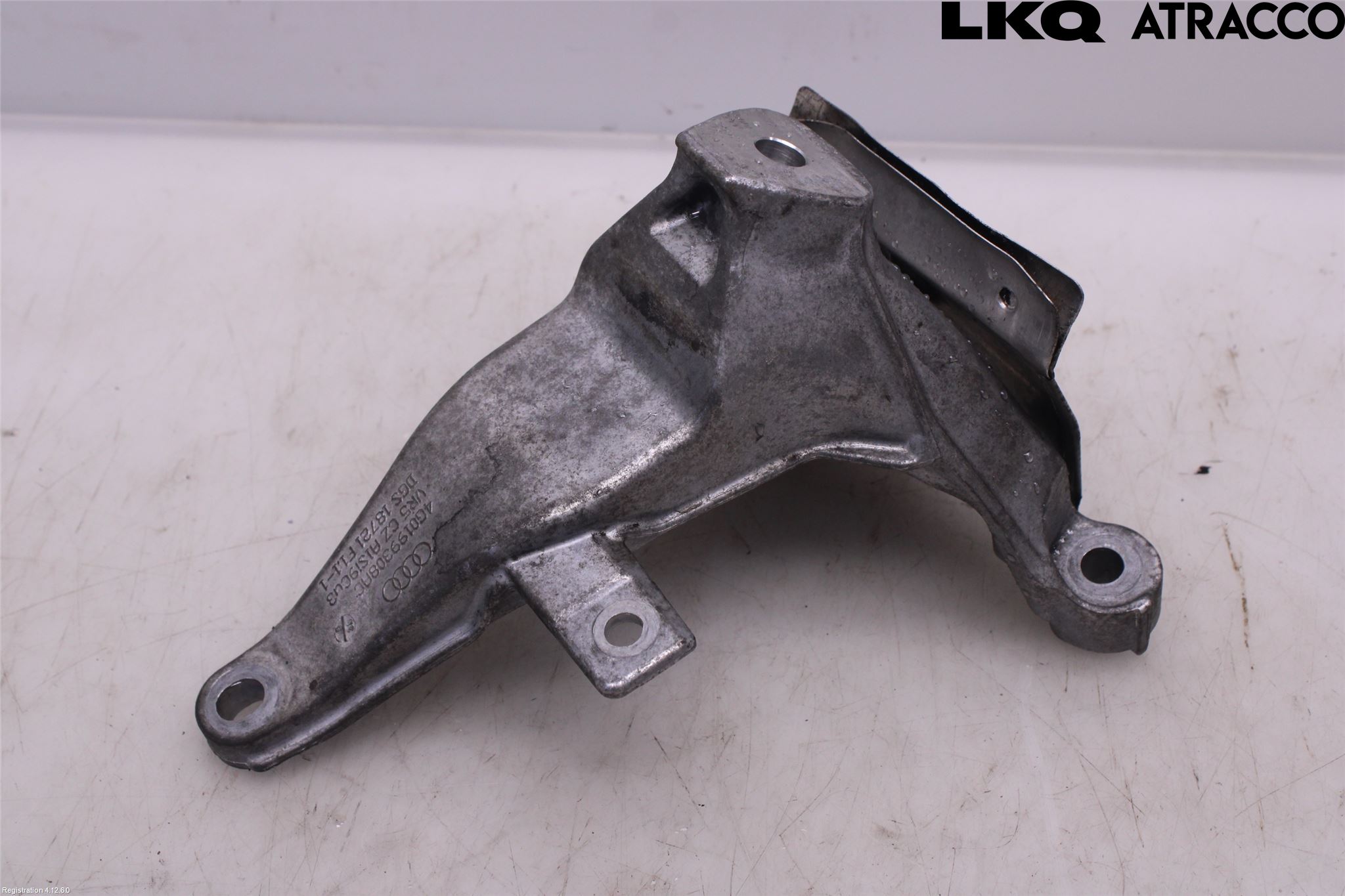 Audi A6 ALLROAD 12-18 Motorfäste