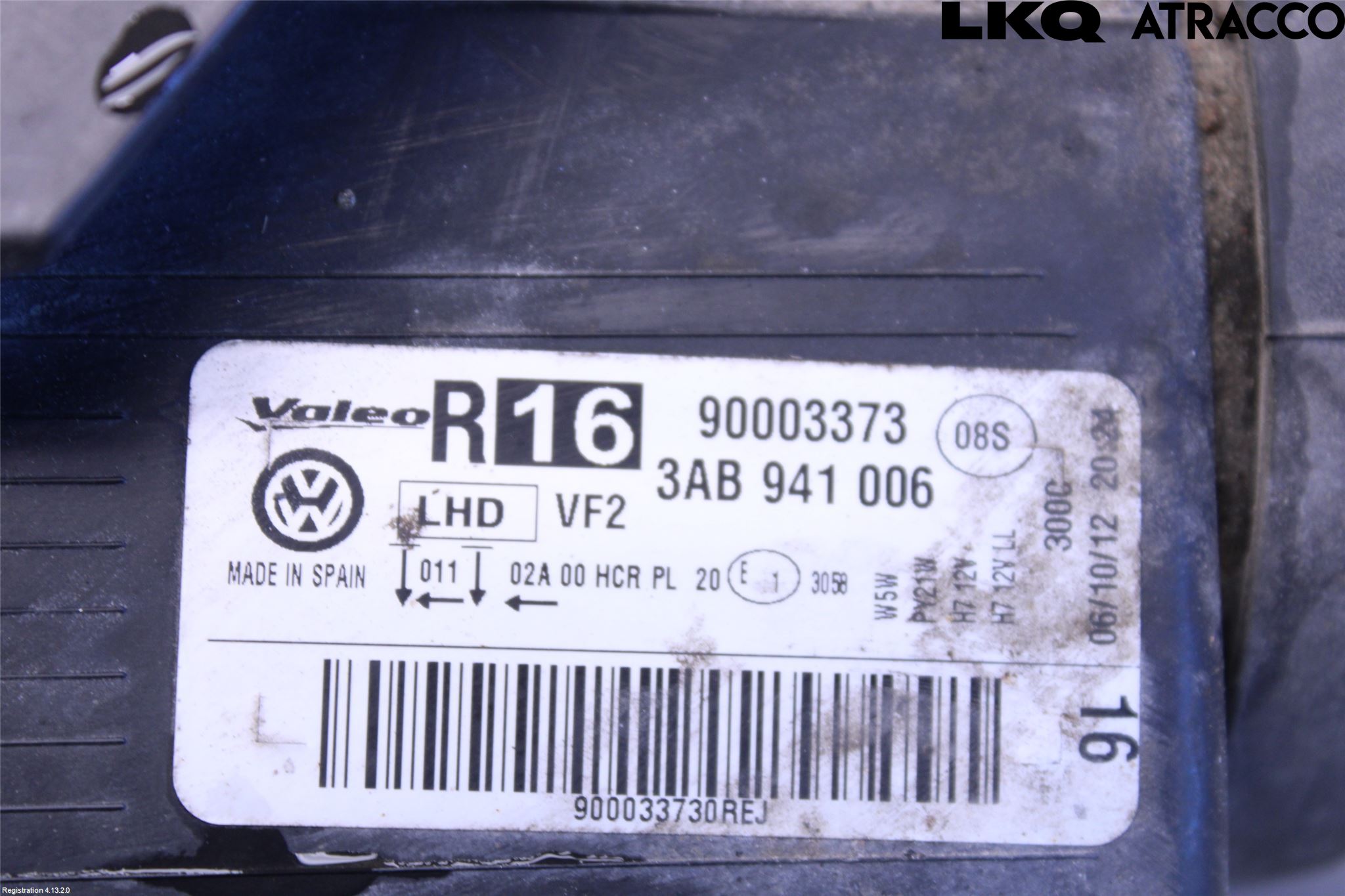 Volkswagen VW PASSAT 11-14 Strålkastare Höger