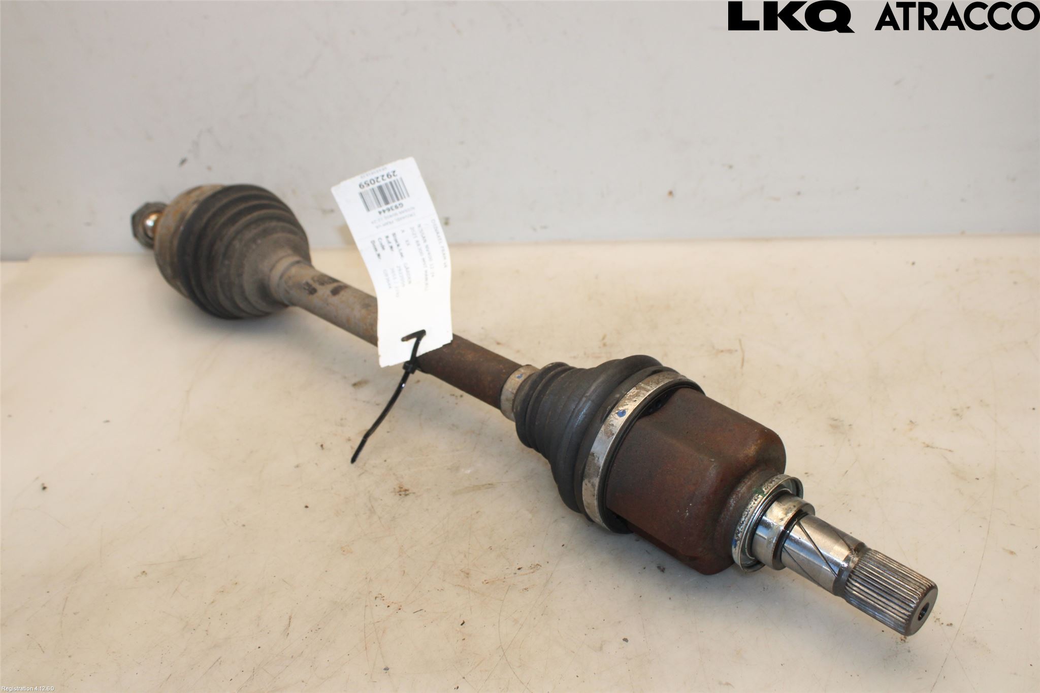 Nissan NV400 12-24 Drivaxel Fram Vänster