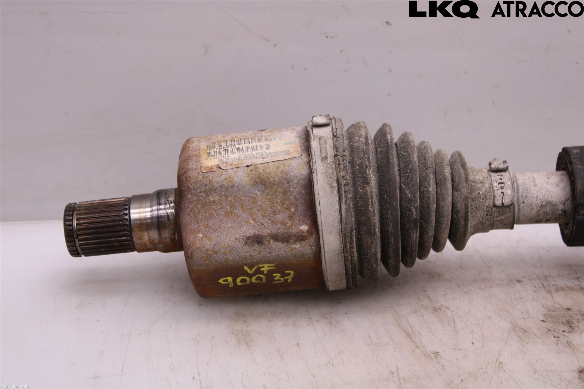 Volvo V70 08-13 Drivaxel Fram Vänster