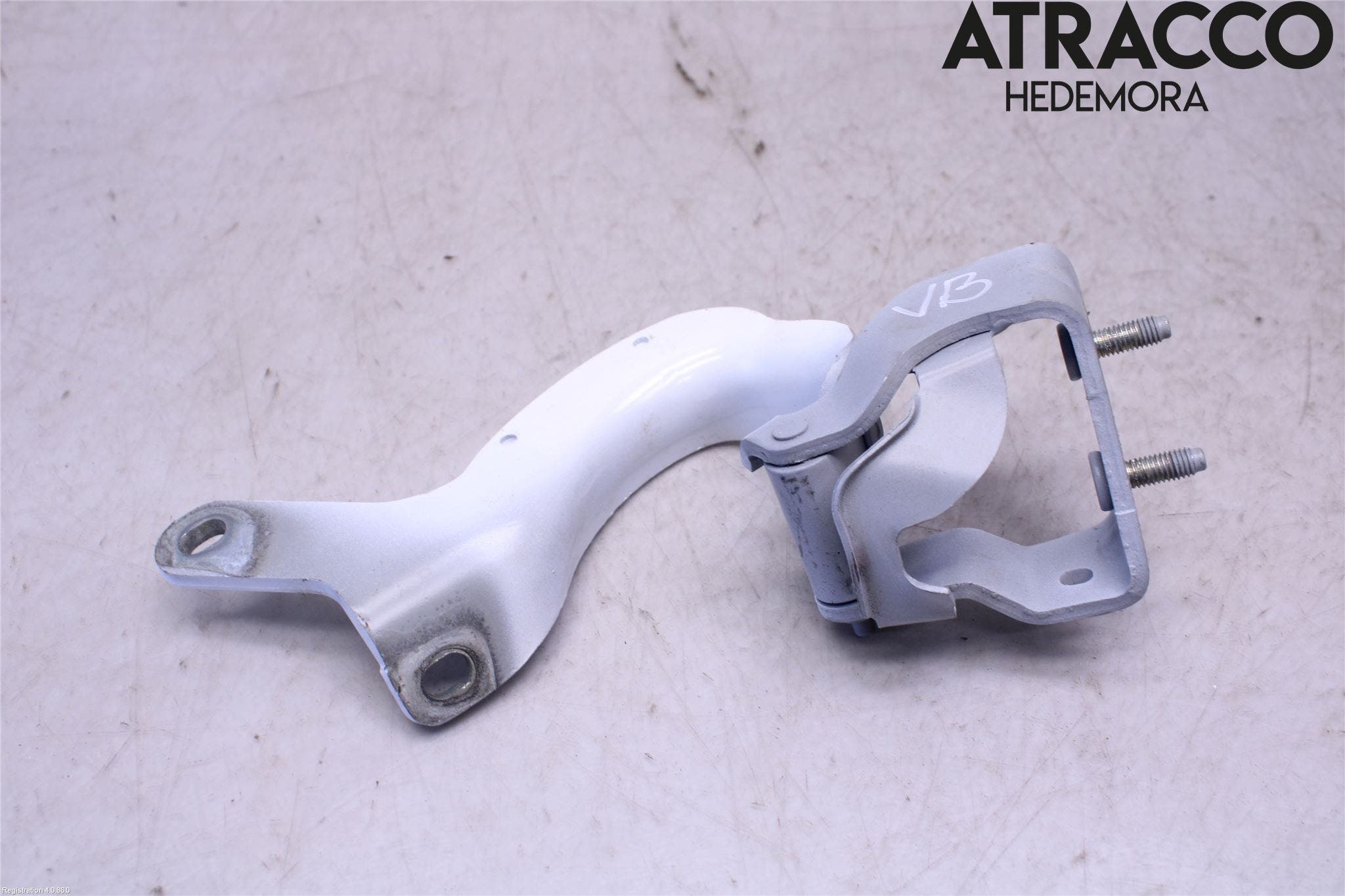 Audi Q7/SQ7 Bakluckegångjärn Vä