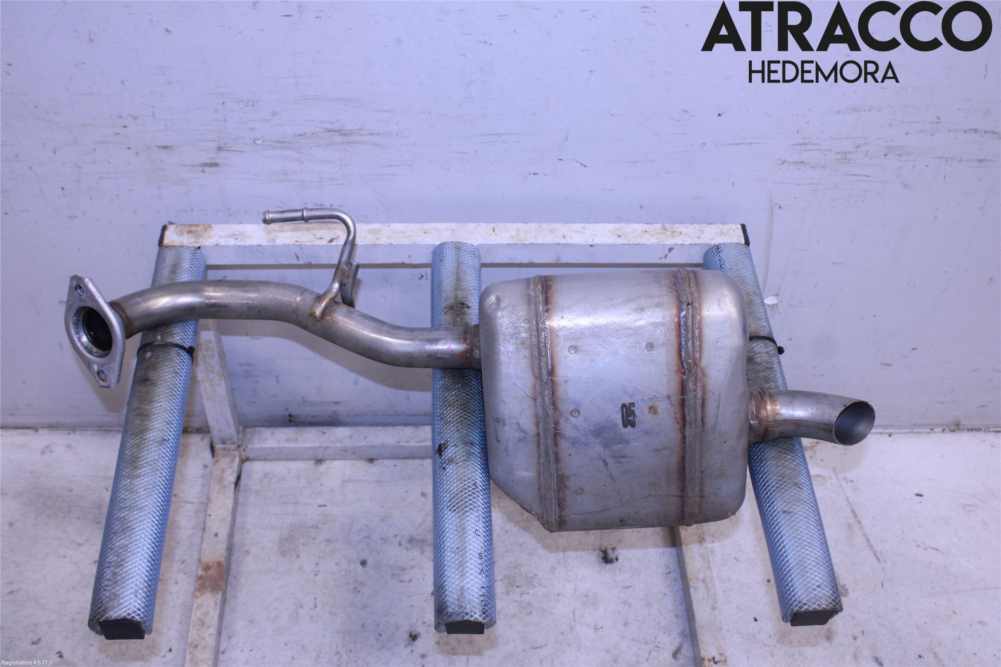 Toyota YARIS XP21 20- Avgasrör Främre-Mitt-Bak