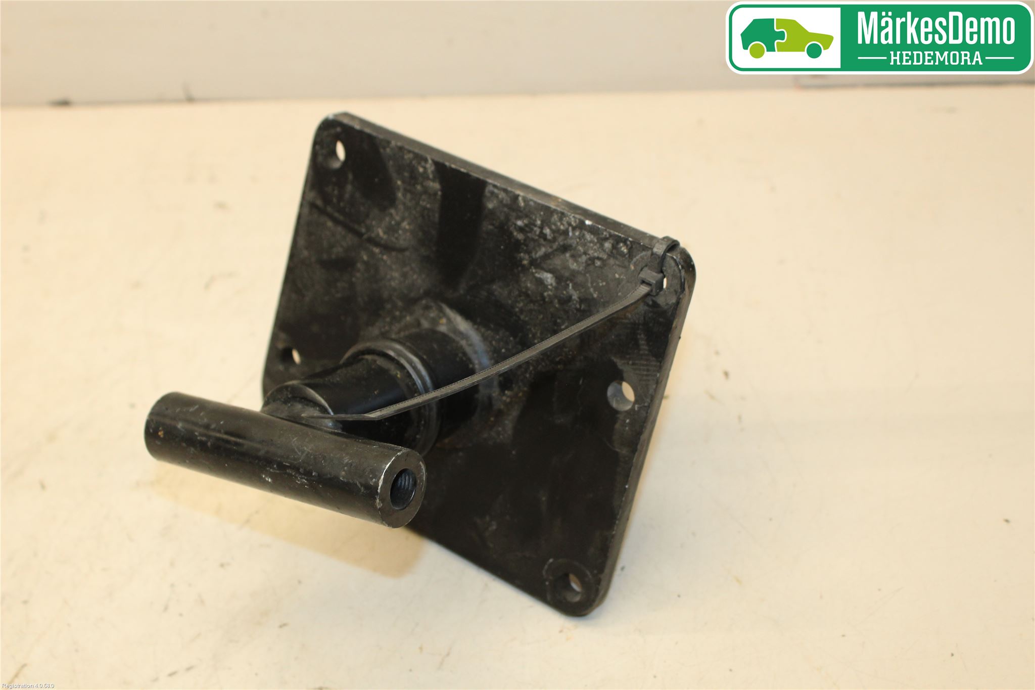 Bentley  Stötfångarbärjärn Bak