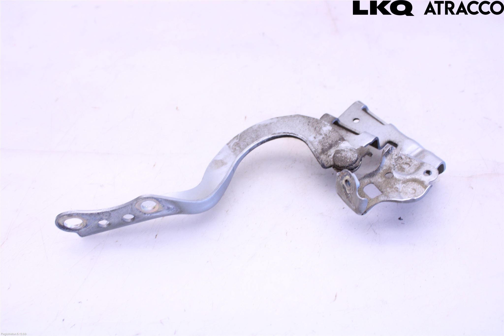 Toyota AURIS 13-19 Huvgångjärn