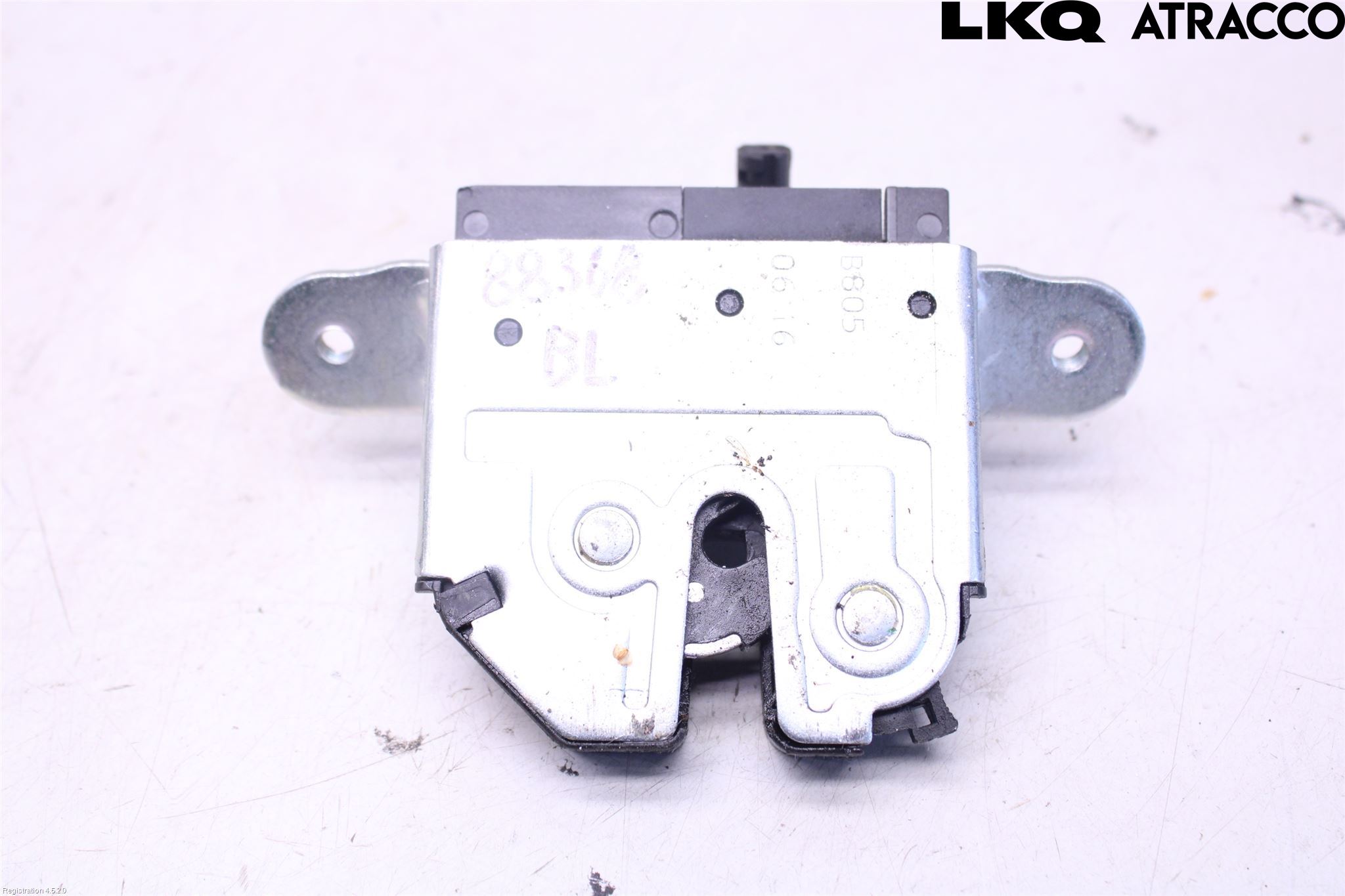 Opel ASTRA K 16-22 Låskista Baklucka