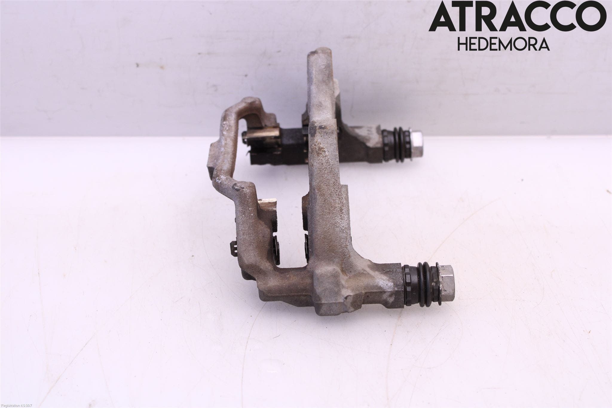 Toyota COROLLA 19- Bromsokshållare