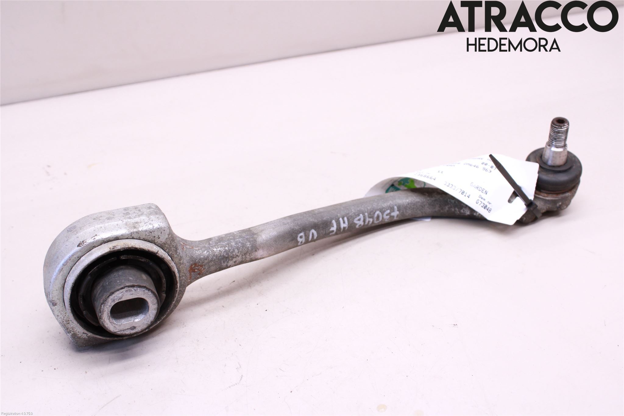 Mercedes-Benz MB C (203) 00-07 Bärarm Fram Undre Hö