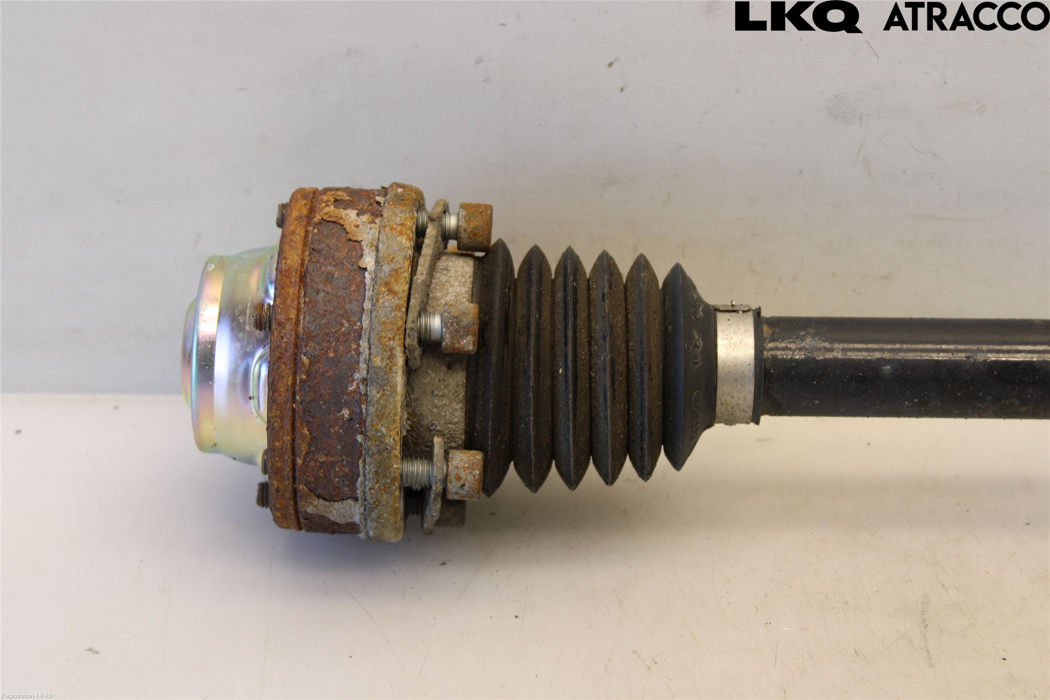 Volkswagen VW TIGUAN 16-24 Drivaxel Bak Vänster