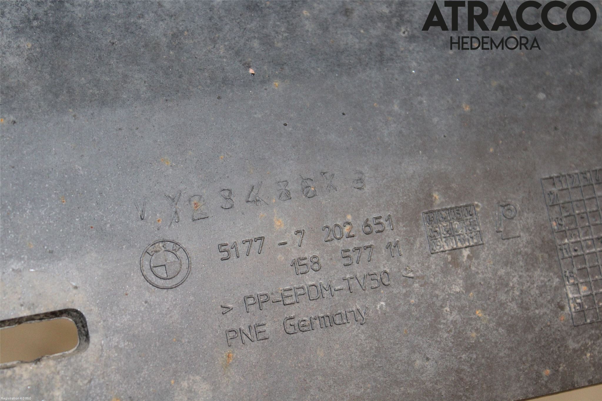 BMW 3 E90/91 SED/TOU 05-12 Sidokjol Vä