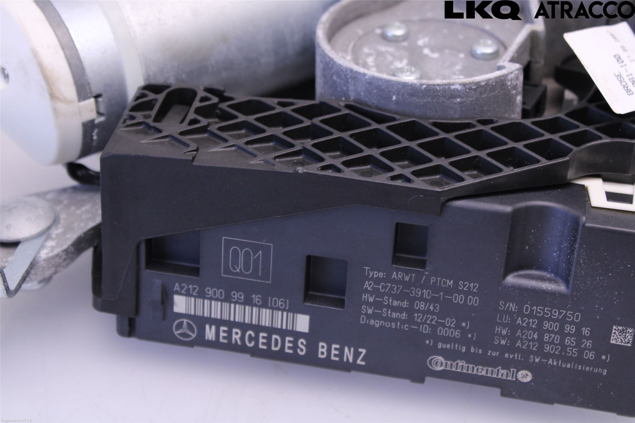 Mercedes-Benz MB E-KLASS (W212) 09-16 Bakluckeöppnare Automatisk