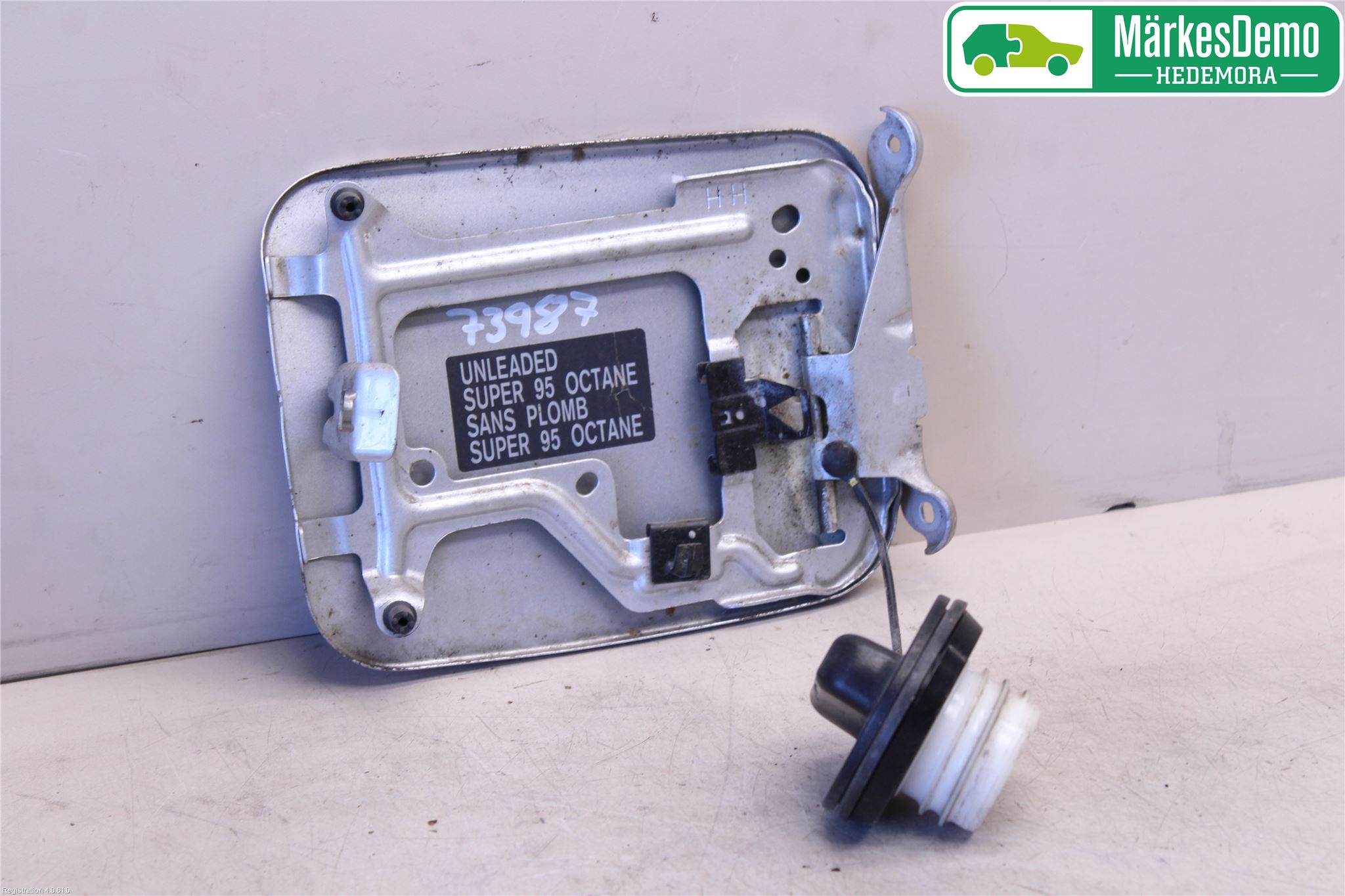 Nissan MICRA 11-16 Tanklucka