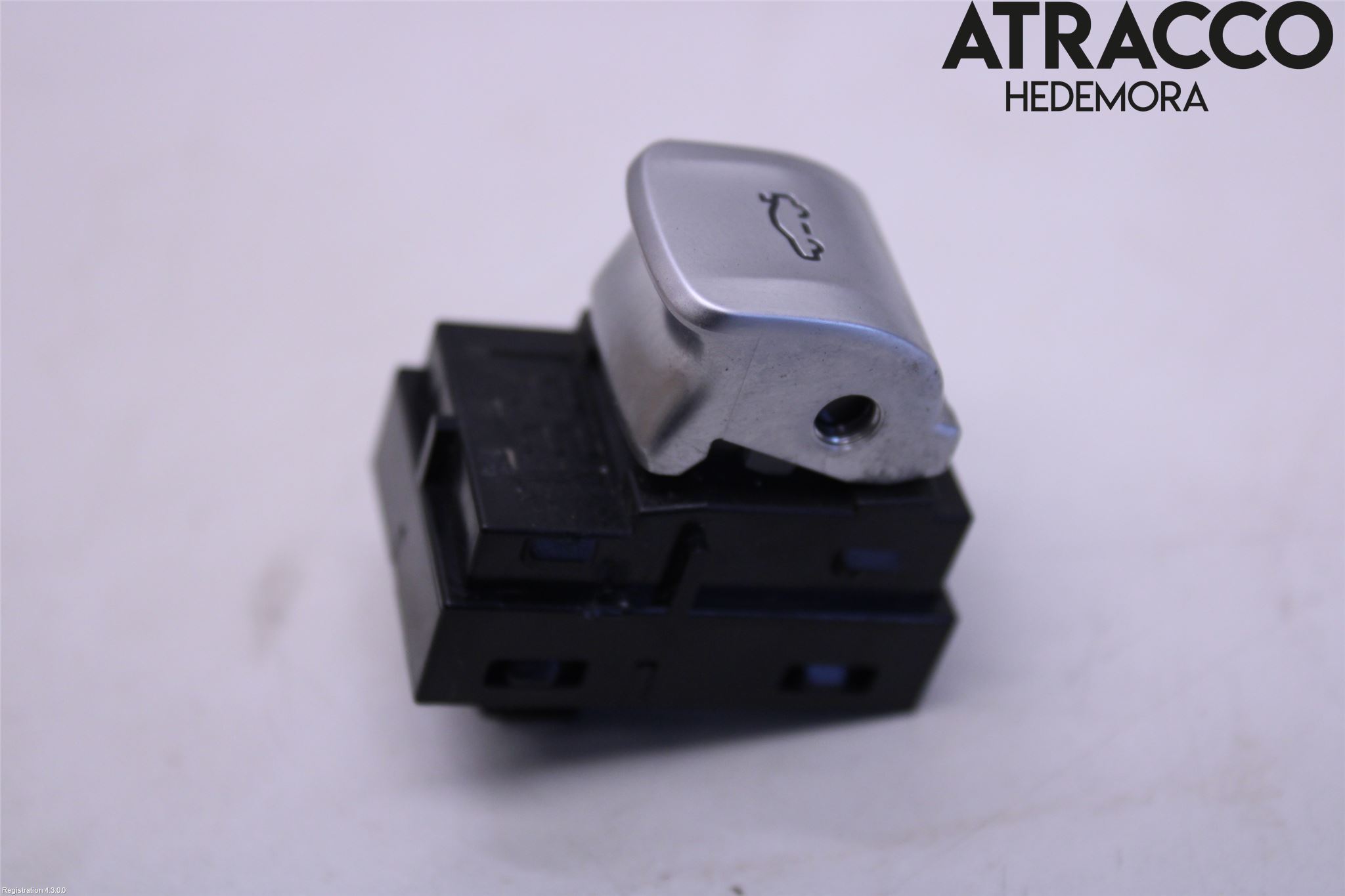 BMW 7 G11/G12 15-22 Strömställare Baklucka