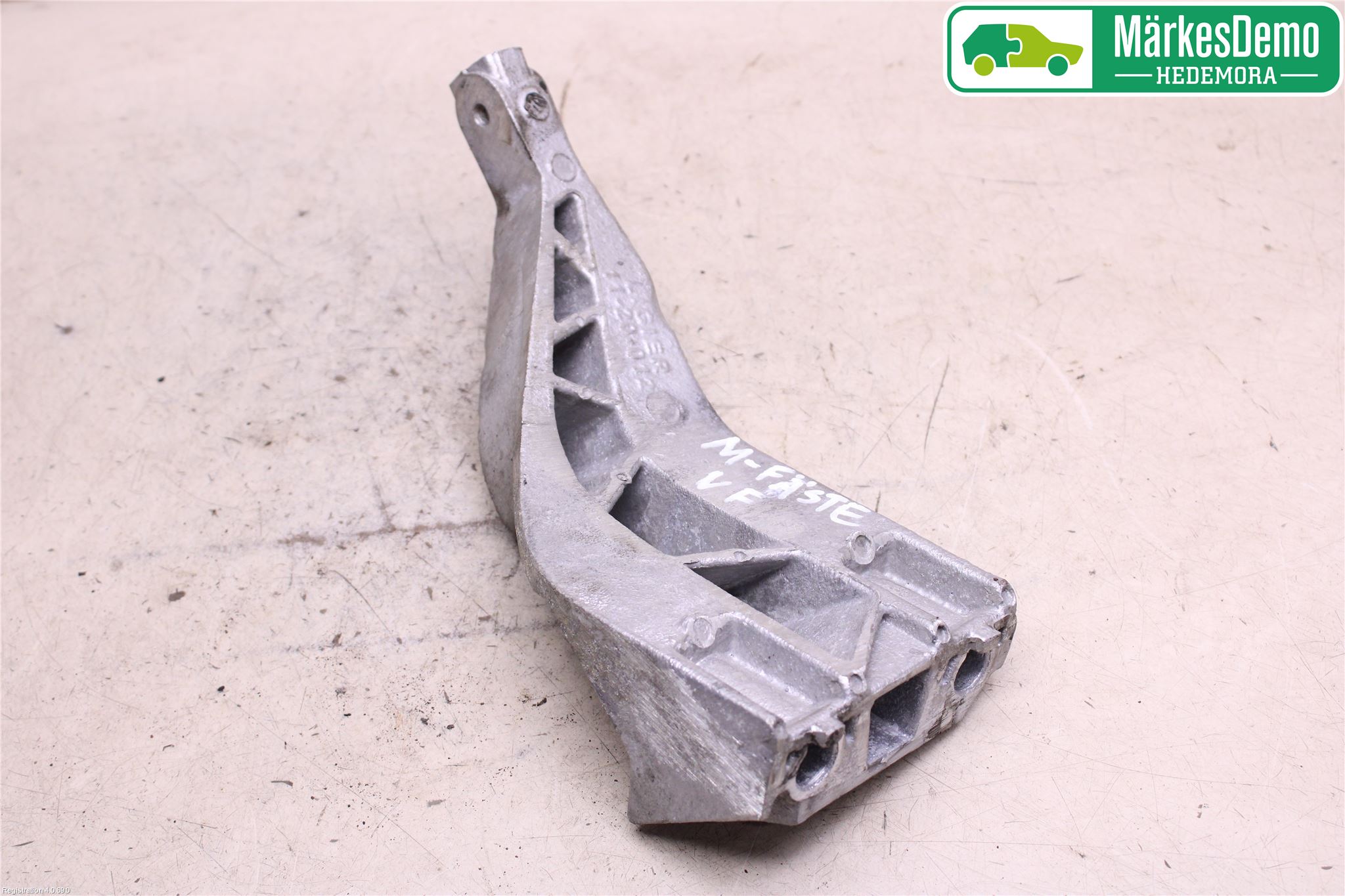 Mopedbil Microcar MICROCAR M. GO Motorfäste