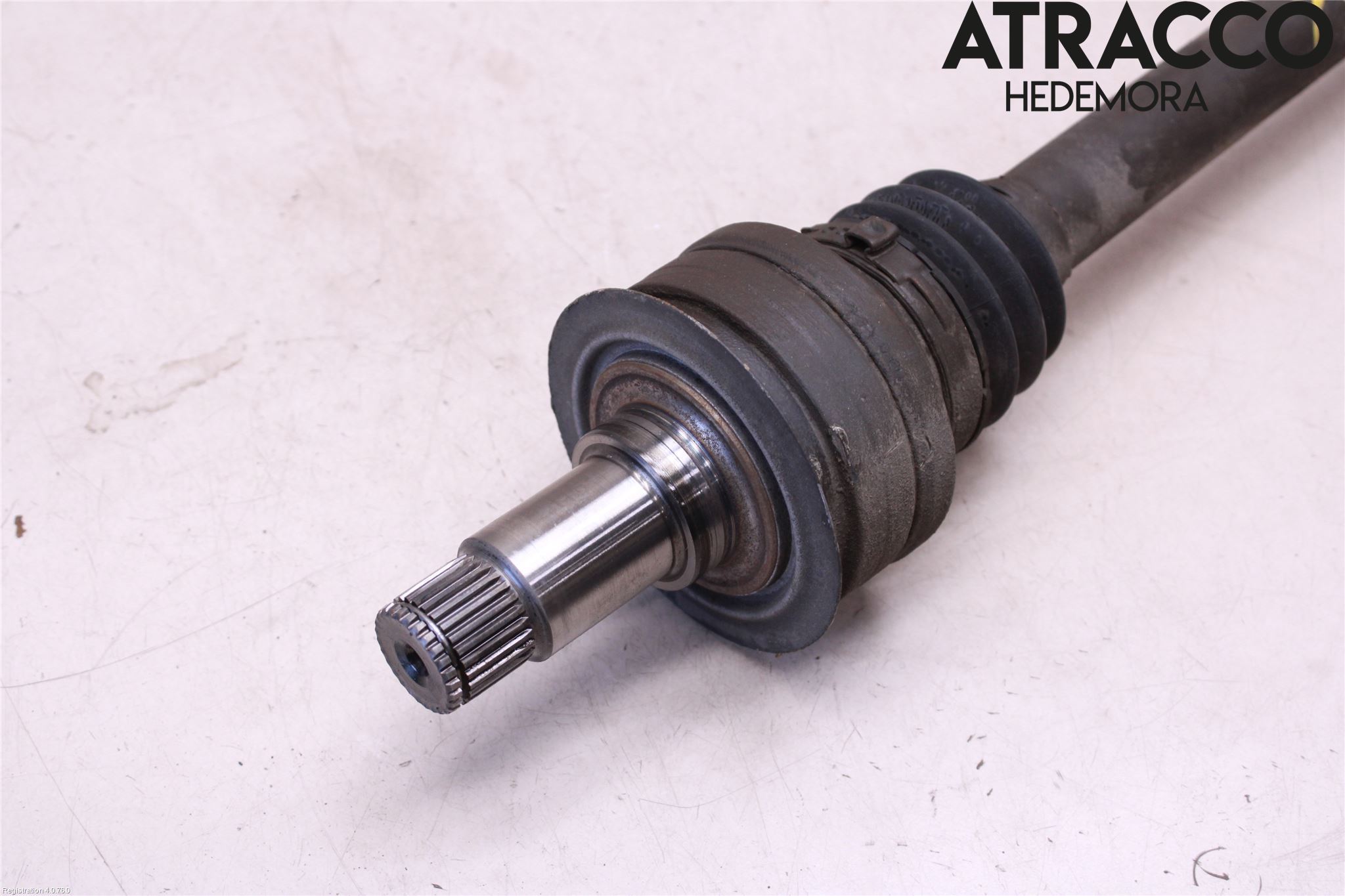 Mercedes-Benz MB C-KLASS (W204) 07-15 Drivaxel Bak Höger
