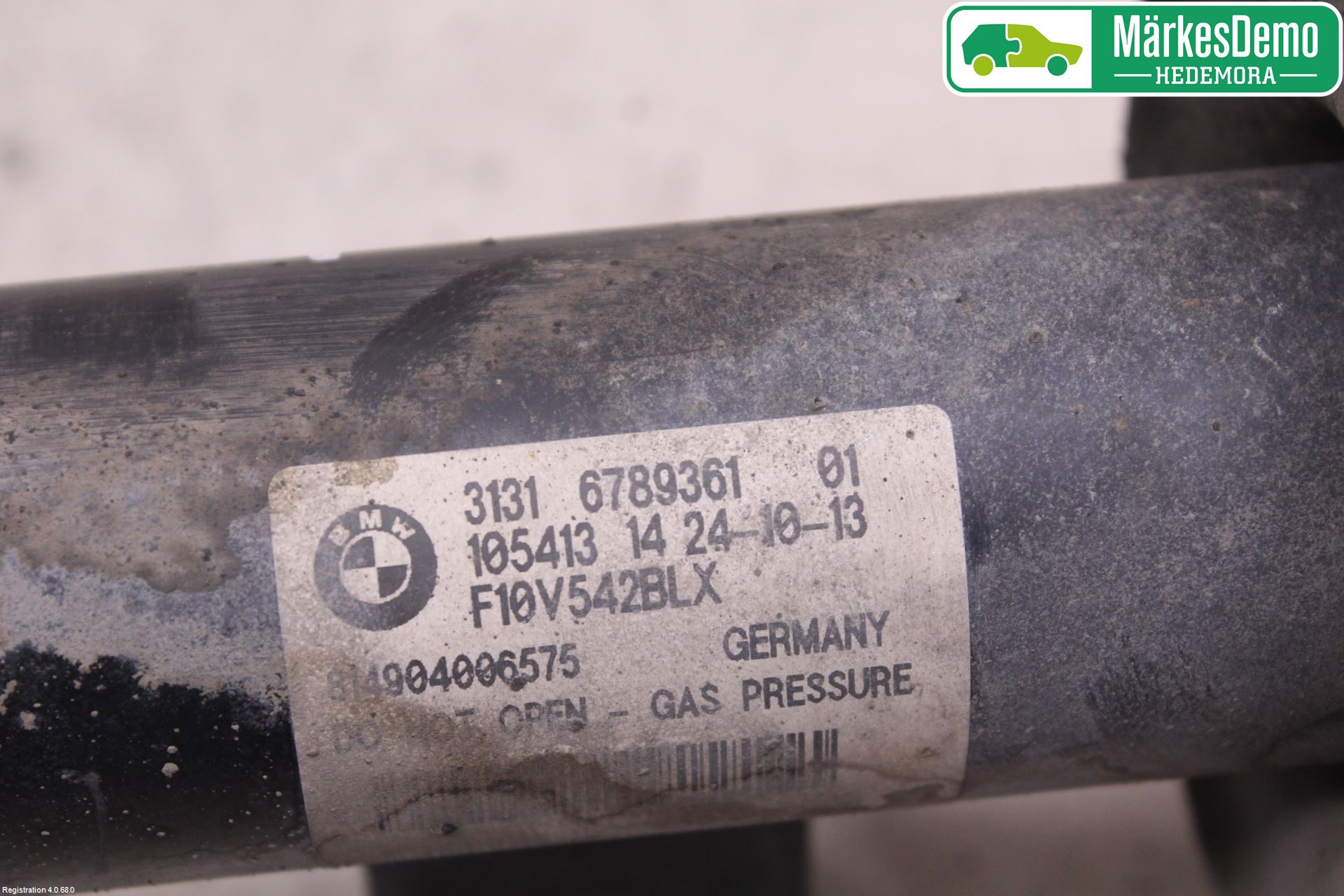 BMW 5 F10/F11/F18 09-17 Fjäderben Fram Vänster