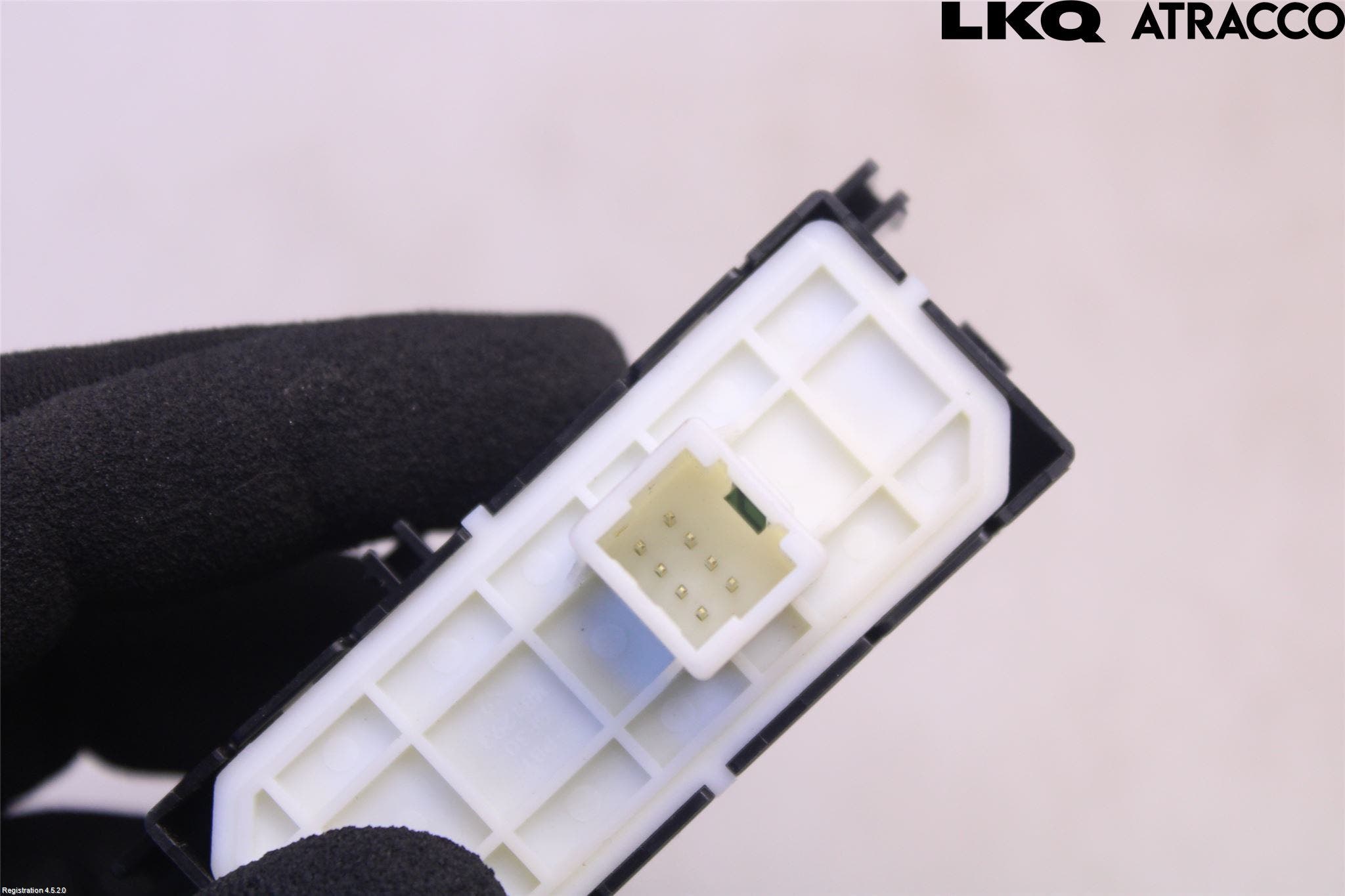 Toyota YARIS CROSS XP21 21- Strömställare Multifunktion