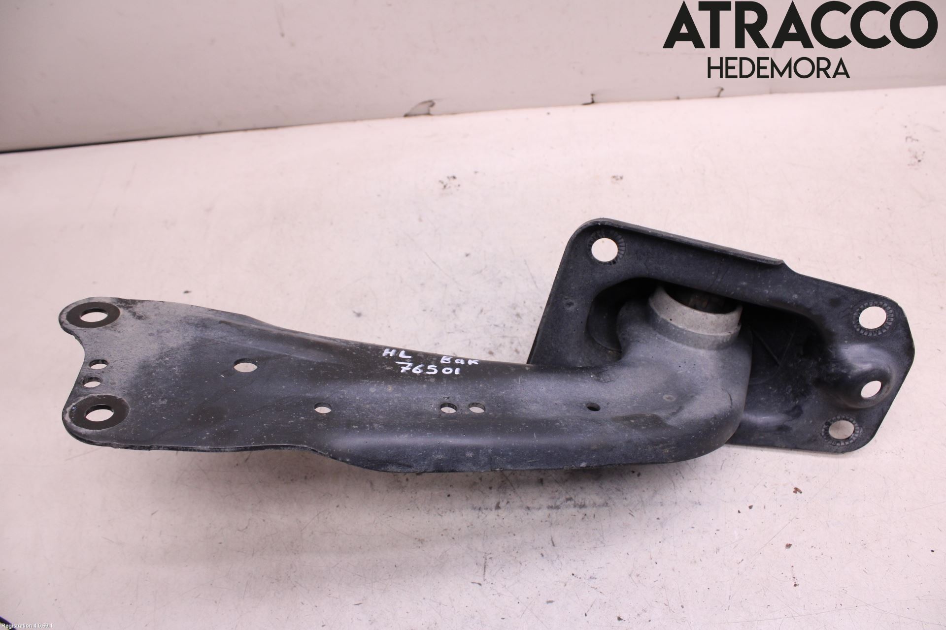 Volkswagen VW PASSAT 15-19 Bärarm Bak Höger