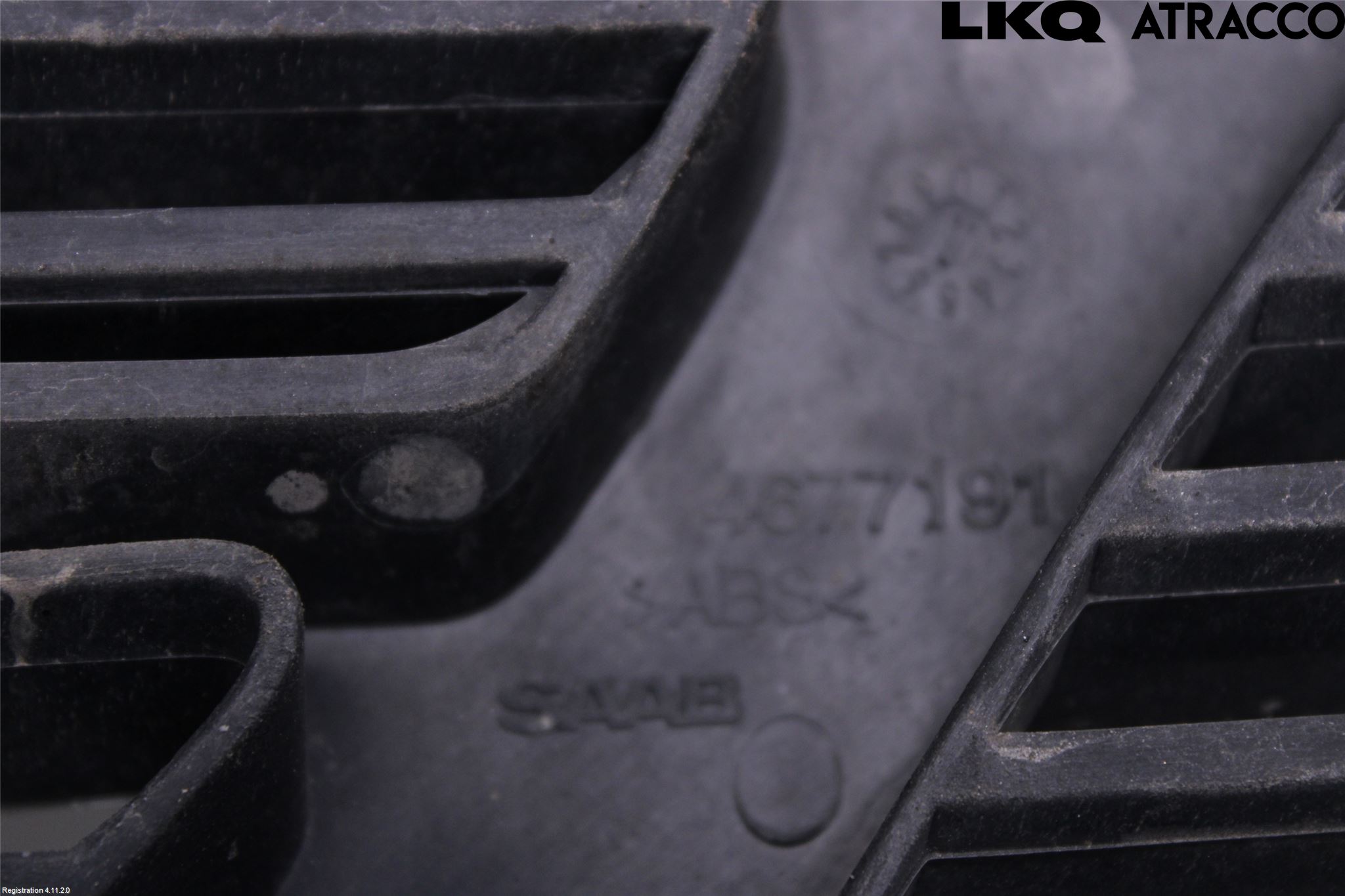 Saab 9-5 -05 Grill Komp