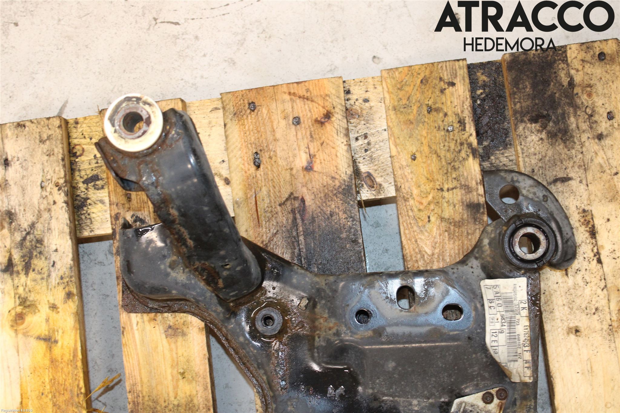 Ford FOCUS 11-14 Framvagnsbalk