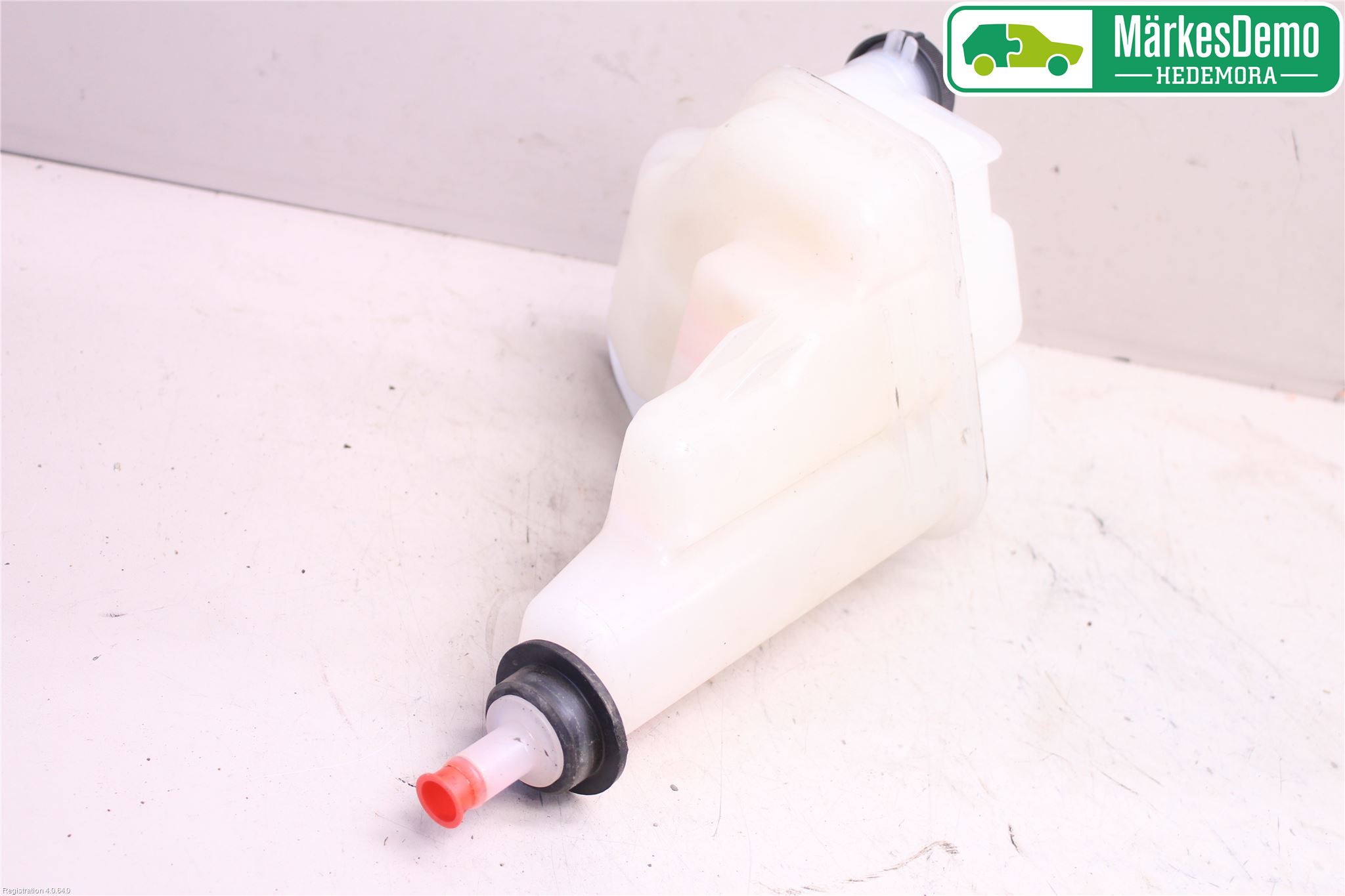 Toyota HILUX 16- Expansionstank