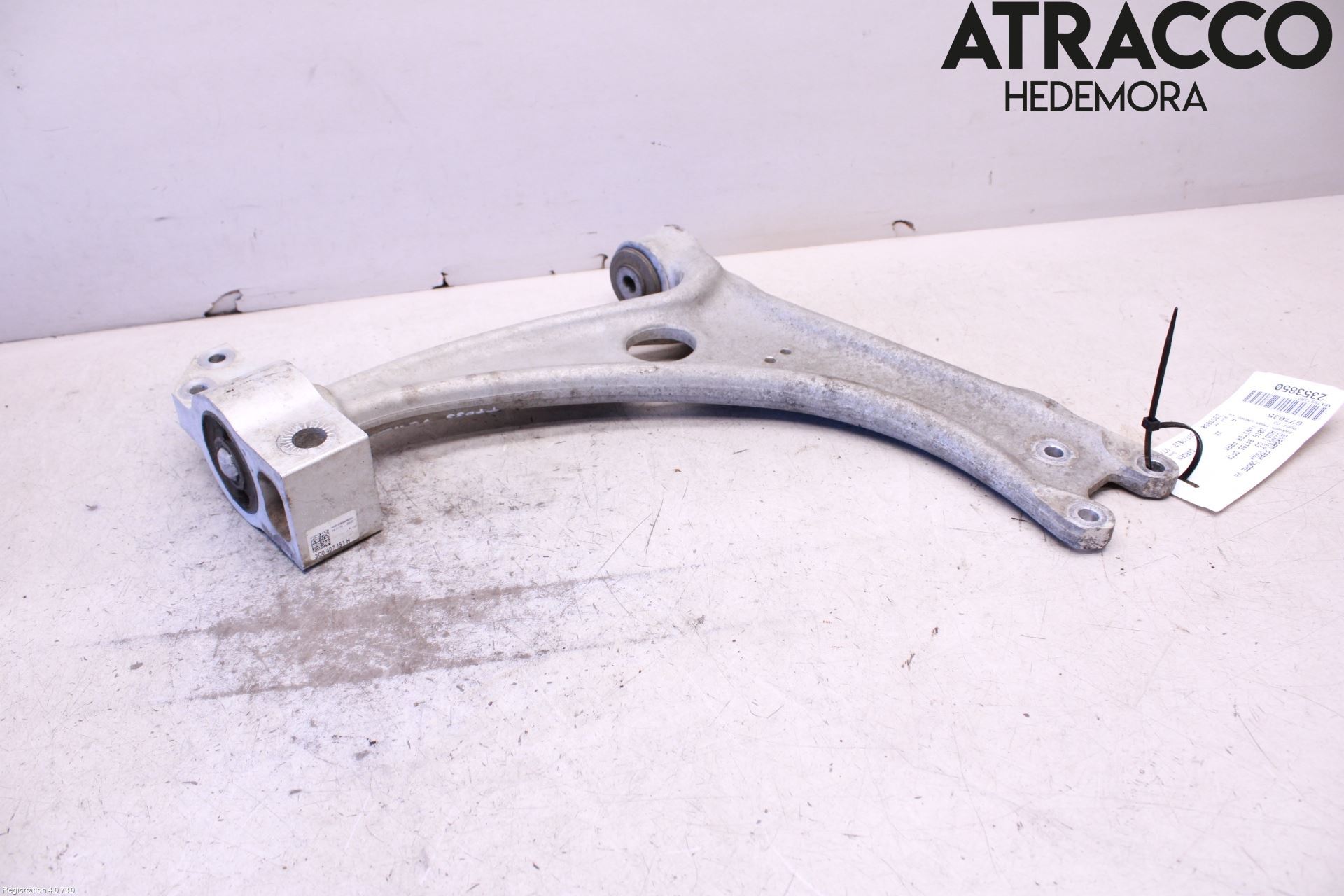 Audi Q3 8U 12-18 Bärarm Fram Undre Vä