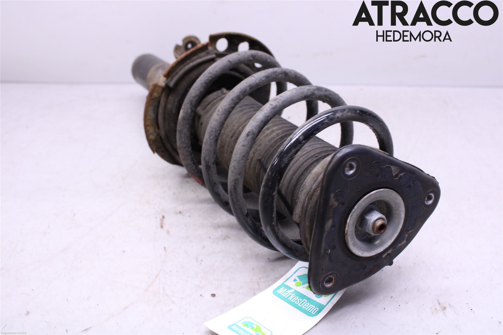 Ford FOCUS 15-18 Fjäderben Fram Vänster