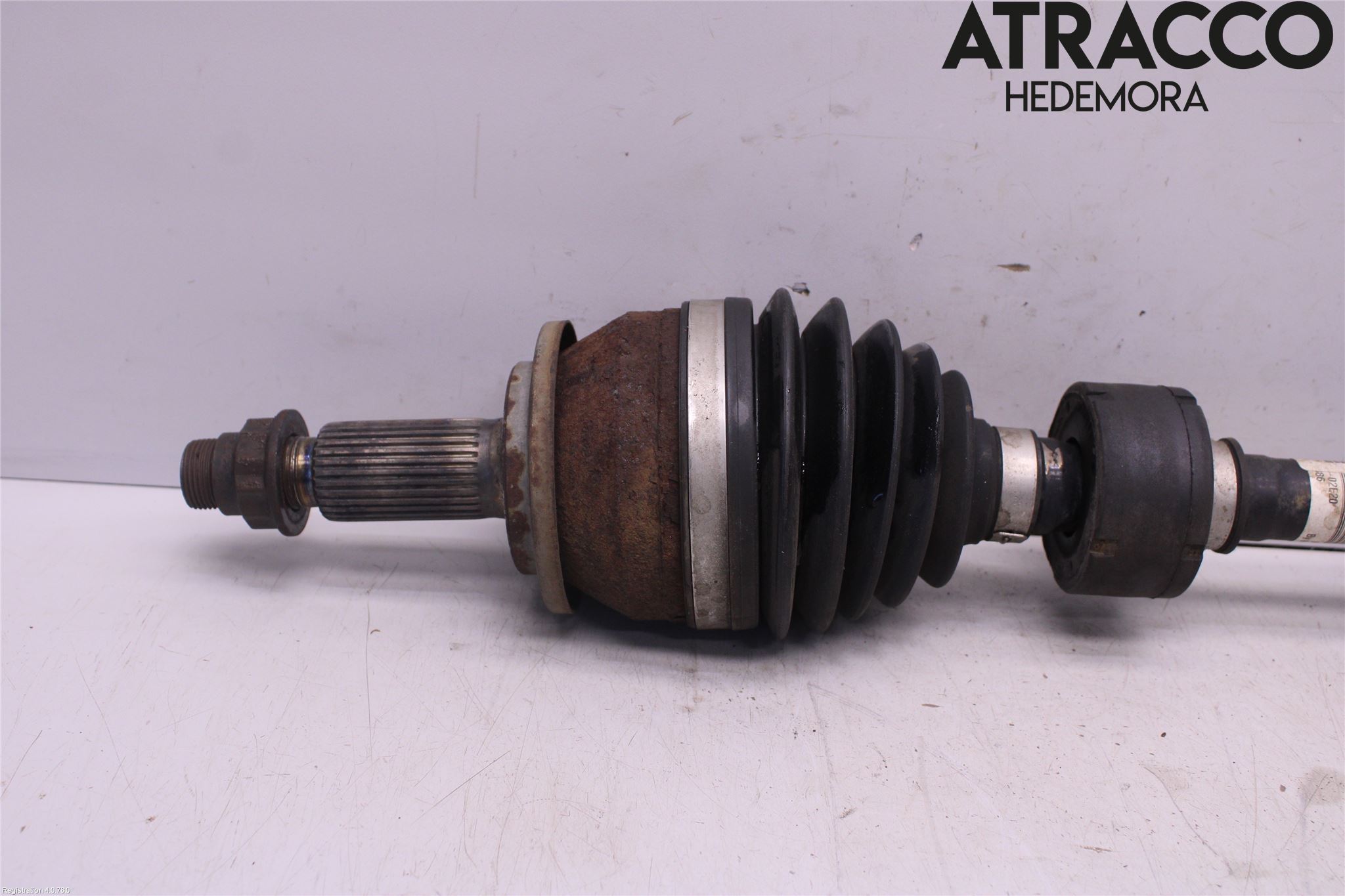 Toyota AURIS 13-19 Drivaxel Fram Vänster