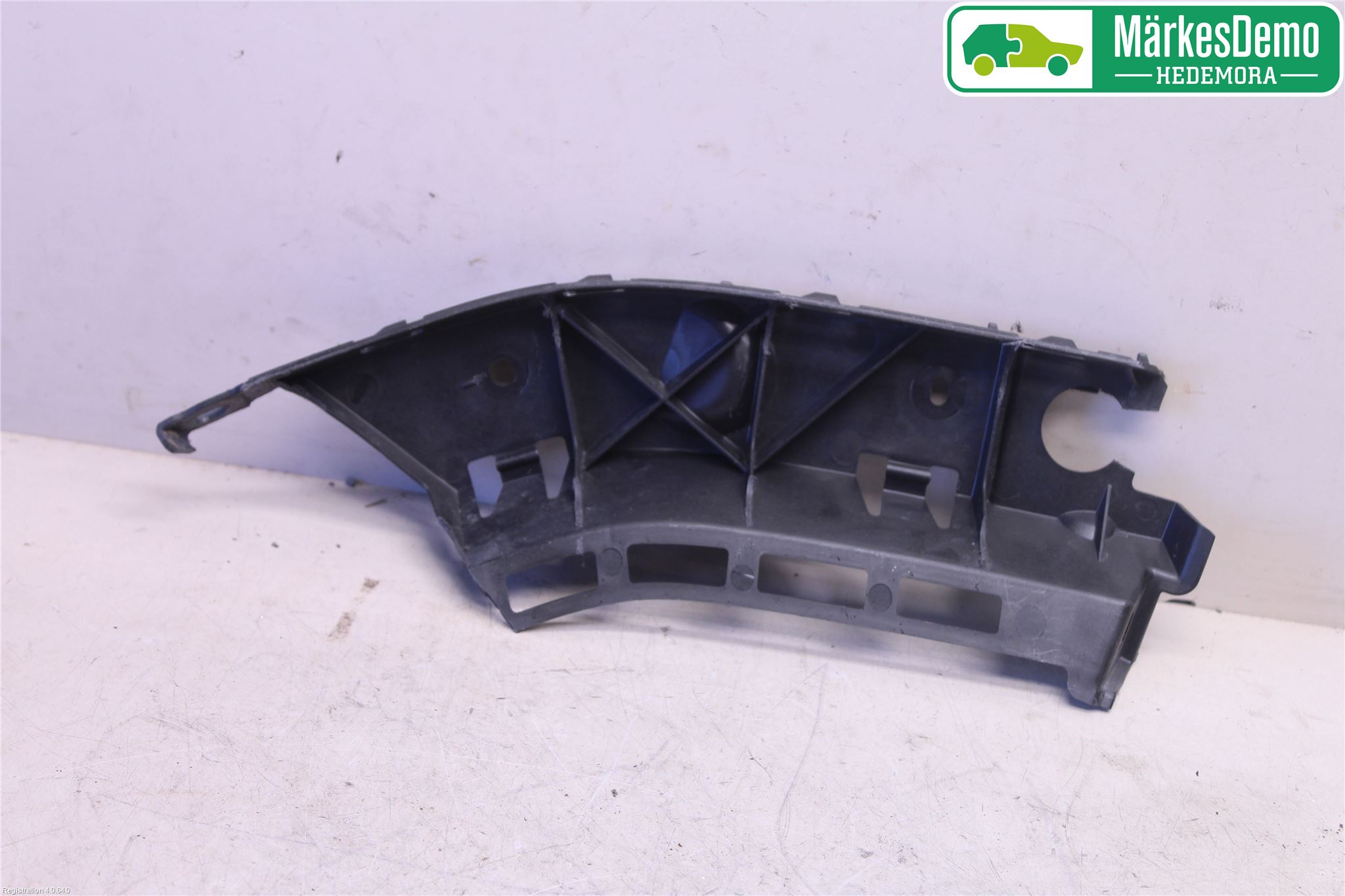 Porsche PANAMERA 09- Stötfångarfäste Bak Vä