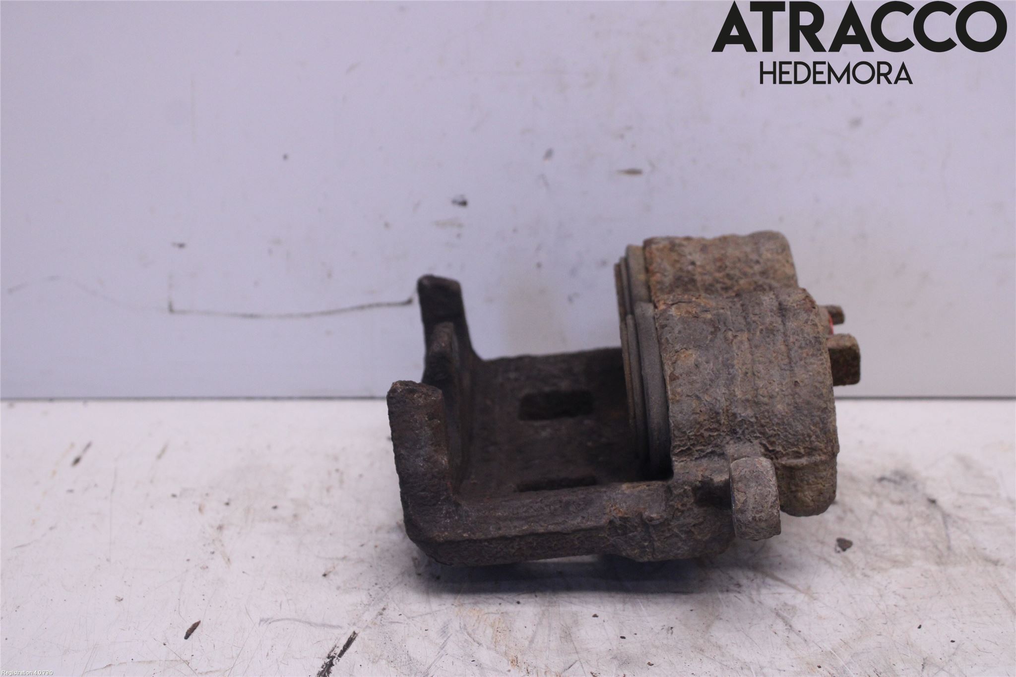 Subaru OUTBACK 10-15 Bromsok Fram Höger