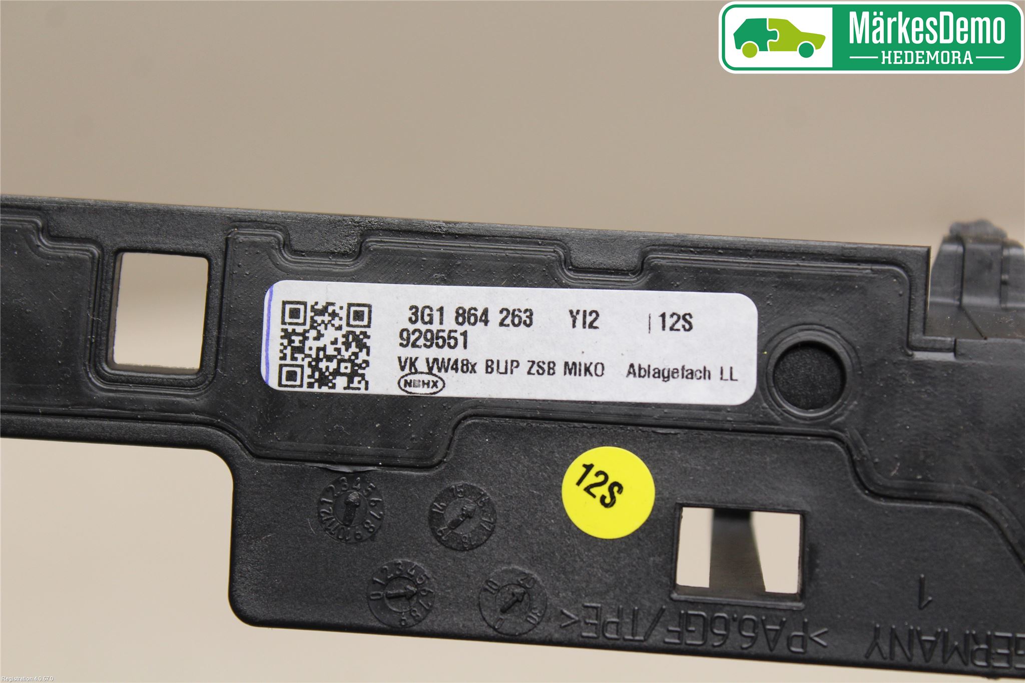 Volkswagen VW PASSAT 15-19 Instrumentkonsoll Mitt