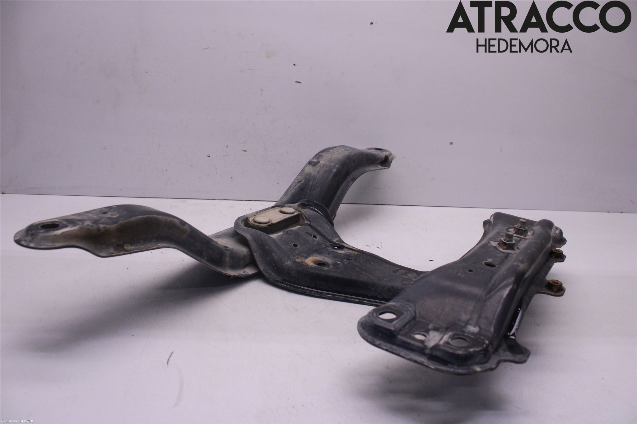 Subaru OUTBACK 10-15 Växellådsbalk