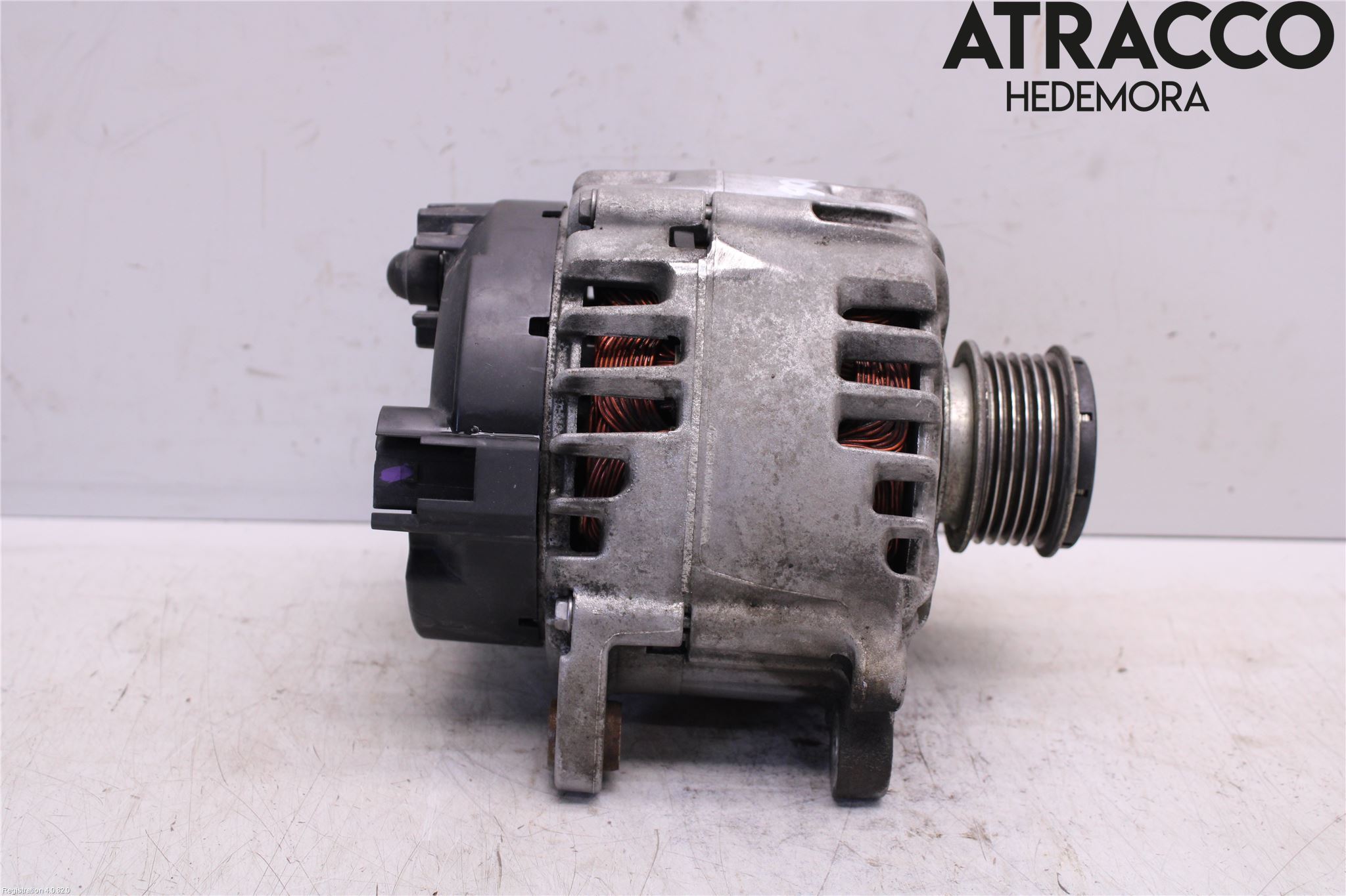 Volkswagen VW GOLF VI 09-13 Generator