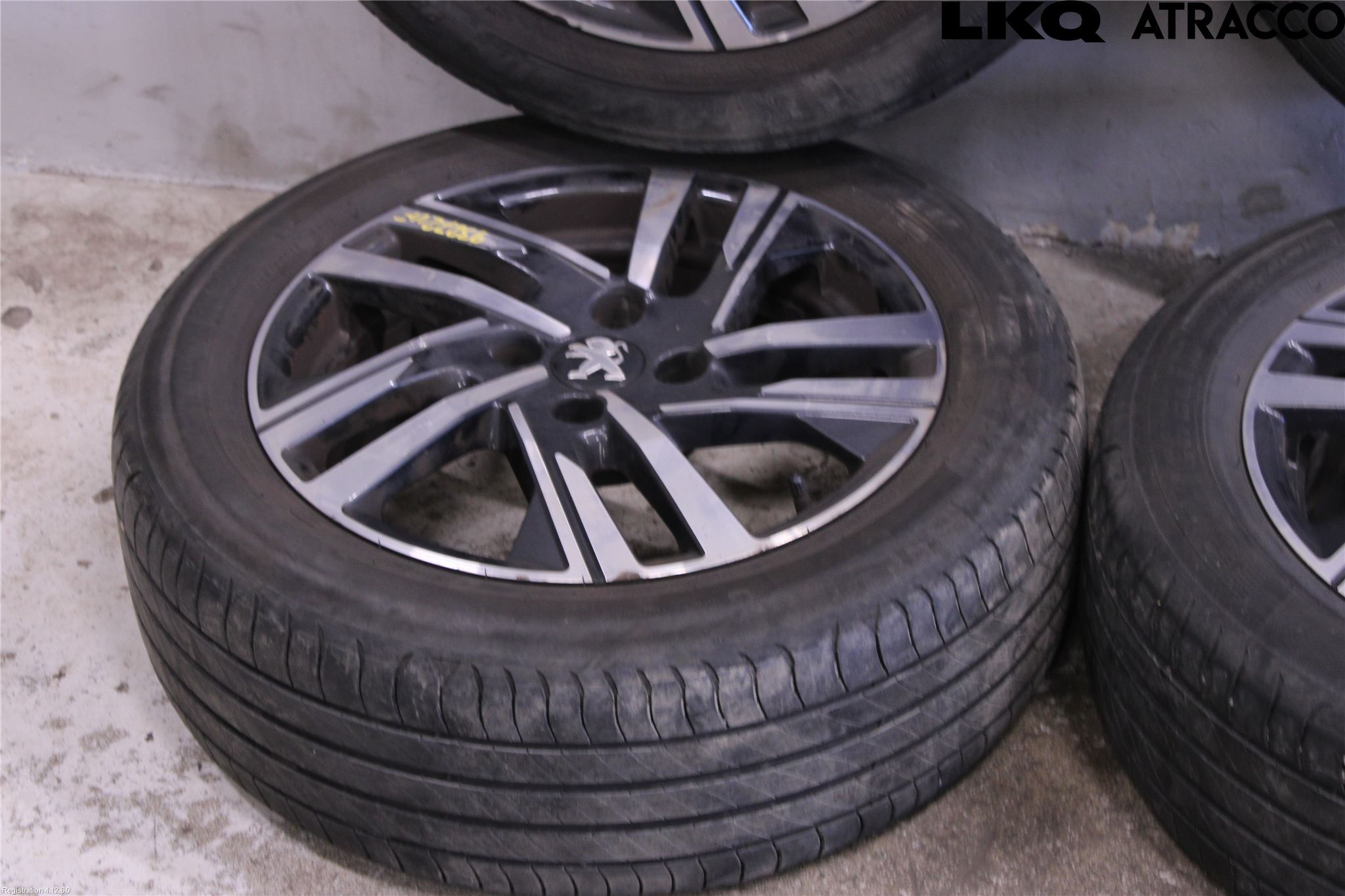 Peugeot 208/E-208 20- Sommardäck Alumfälg 4St