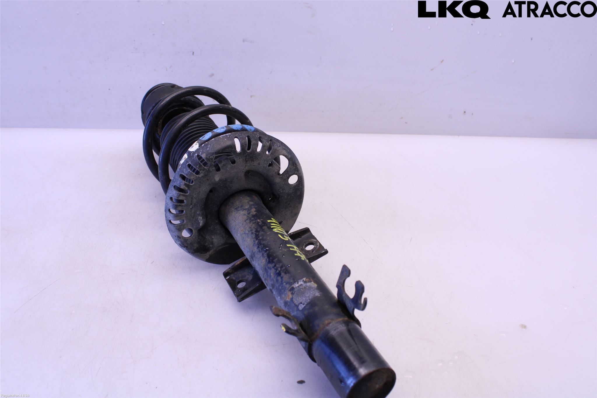 Volkswagen VW UP! / E-UP! Fjäderben Fram Höger