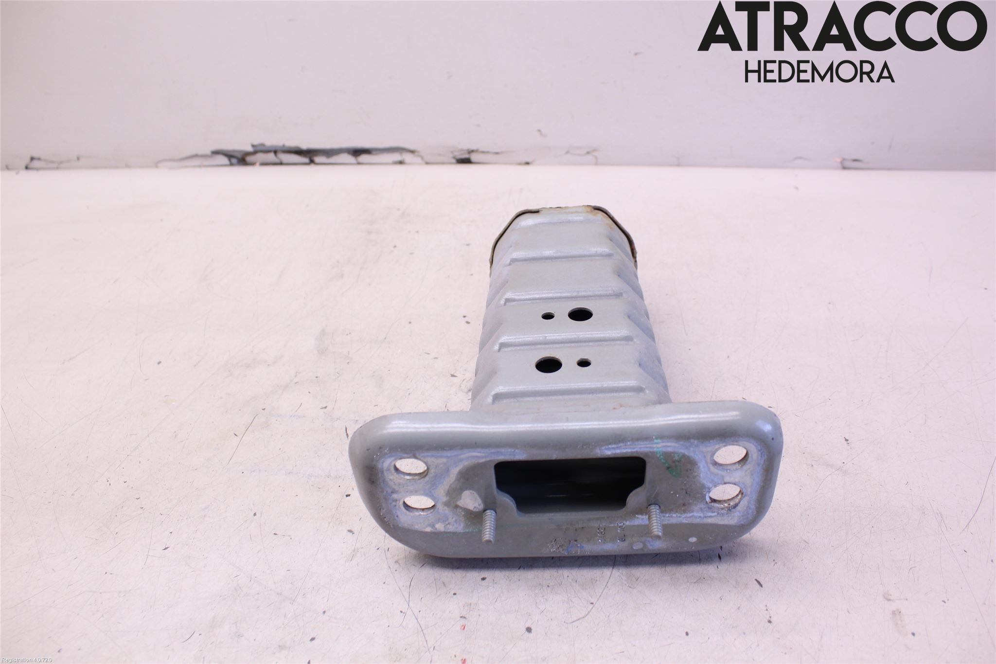 Toyota YARIS XP130 12-14 Stötfångarbärjärn Fram