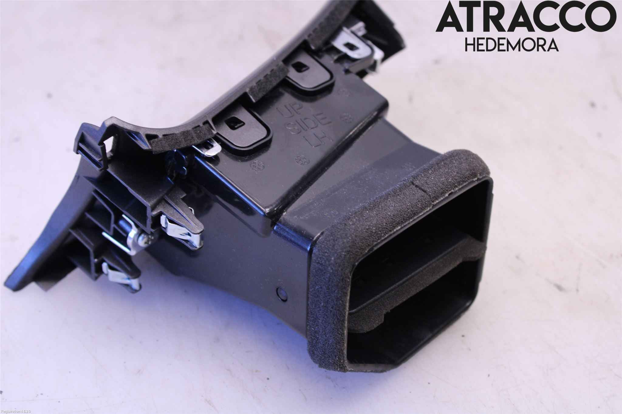 Nissan PULSAR Defrosterkanal-Munstycke