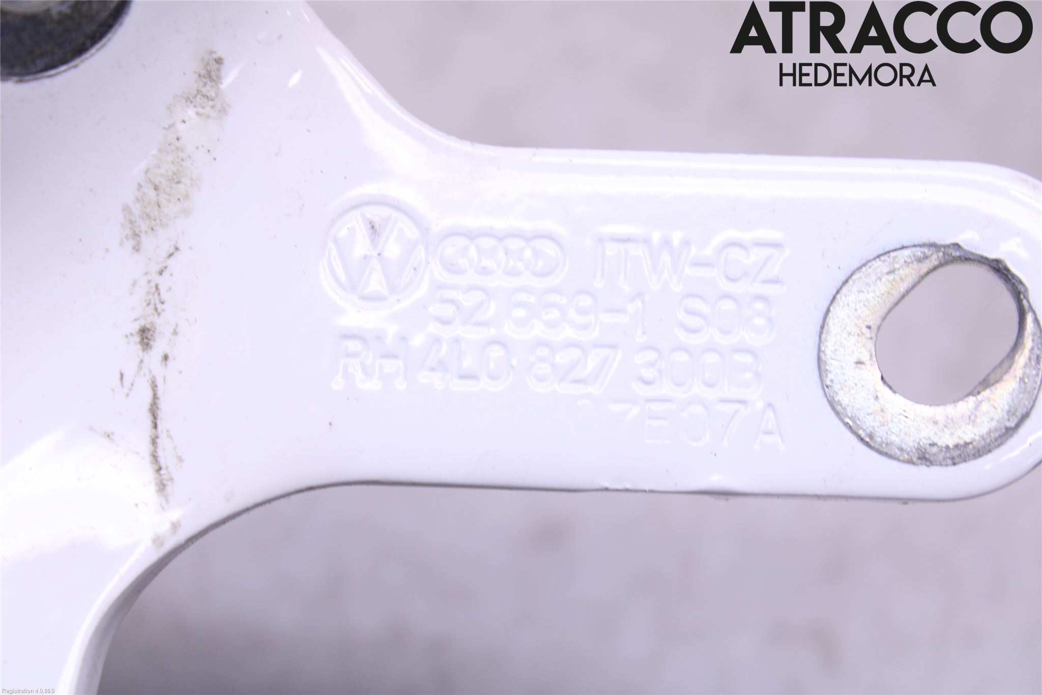 Audi Q7/SQ7 Bakluckegångjärn Hö