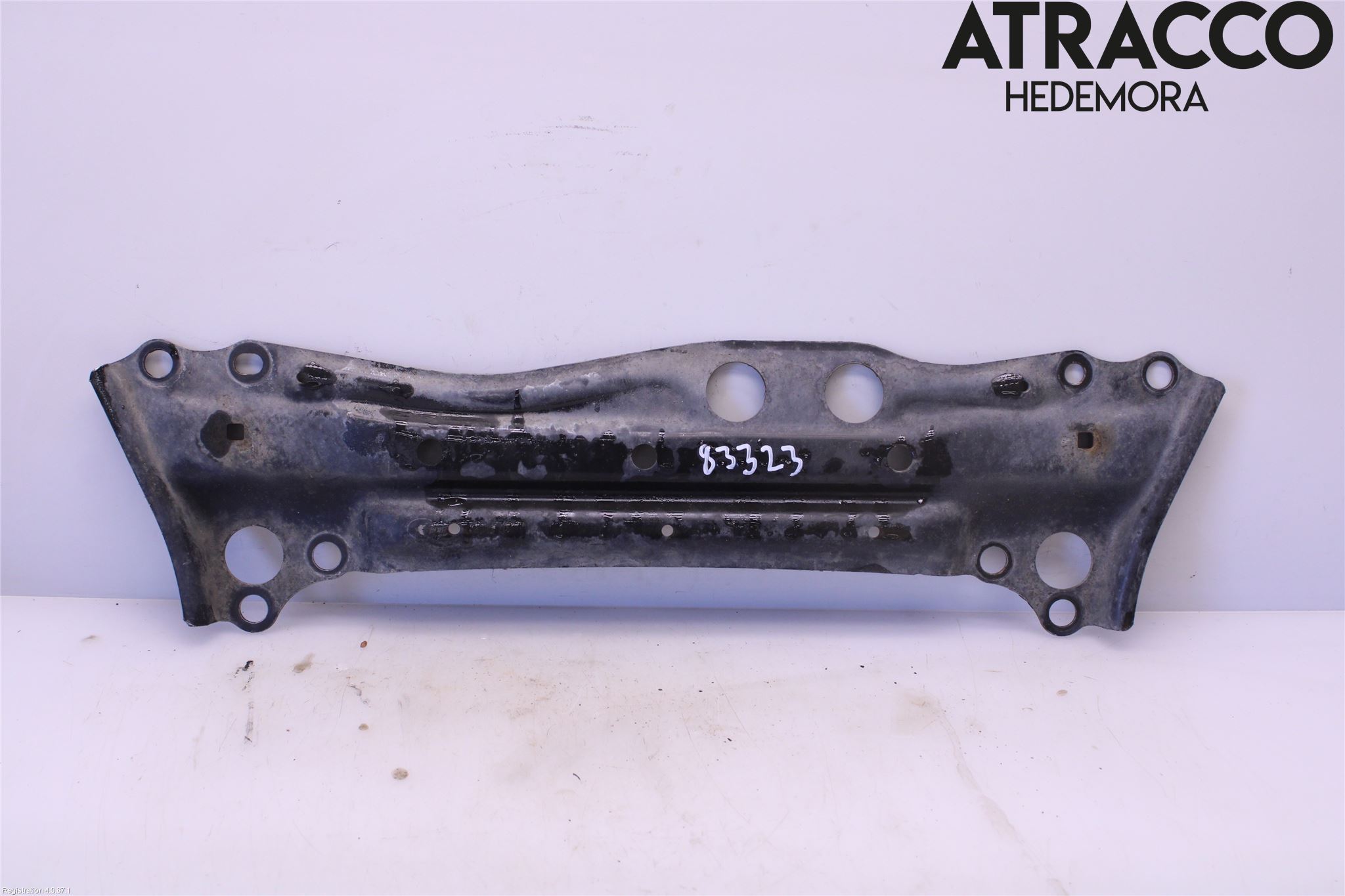 Toyota RAV4 13-18 Framvagnsbalk