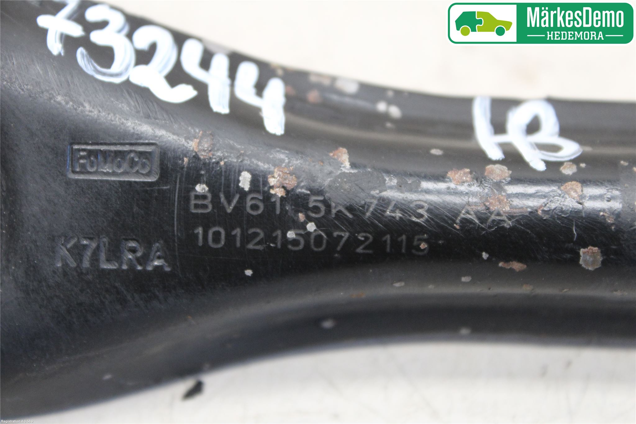 Volvo V40 12-19 Bärarm Bak Höger