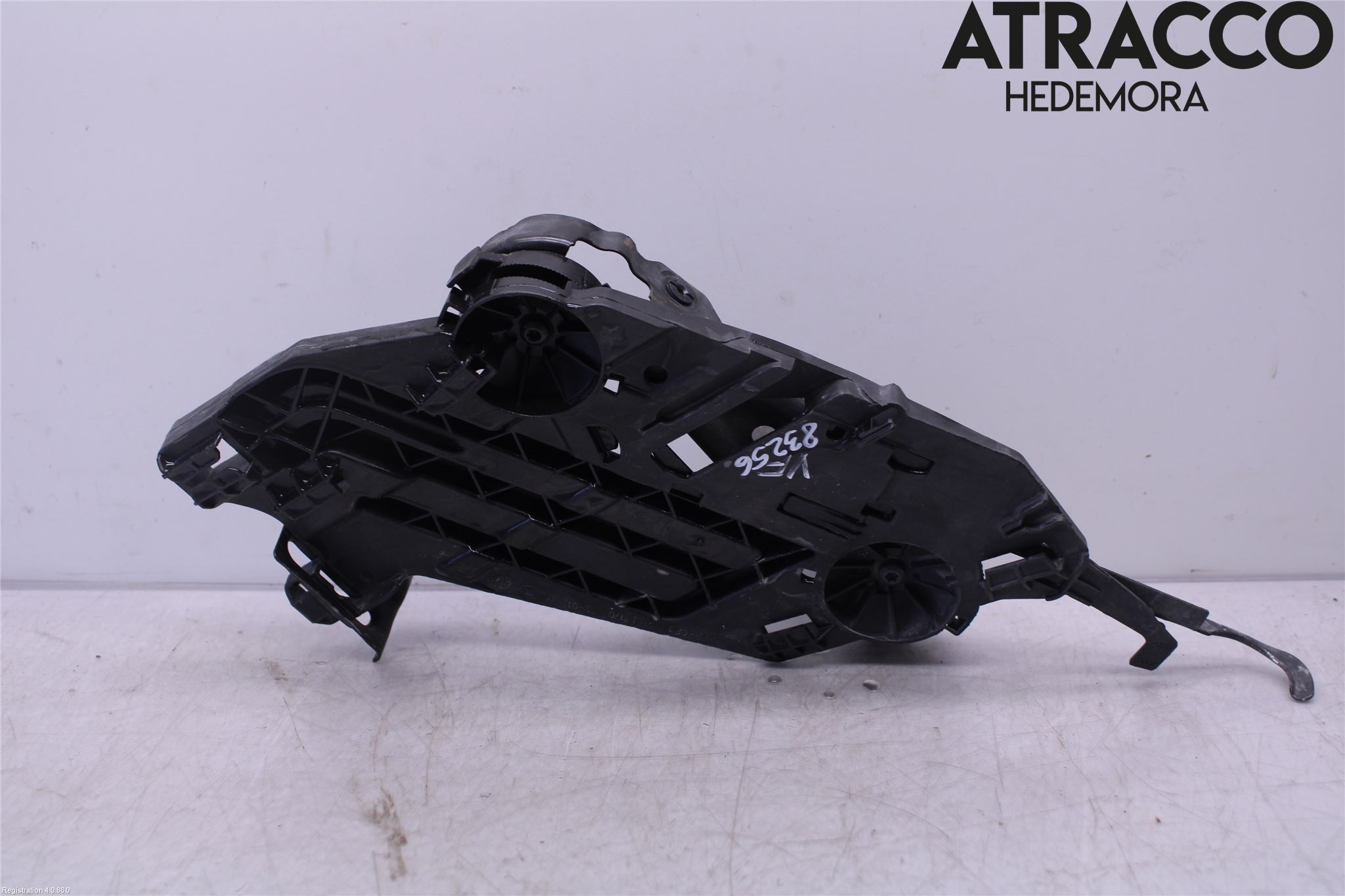 Skoda OCTAVIA (1Z) 05-13 Strålkast Fästsarg