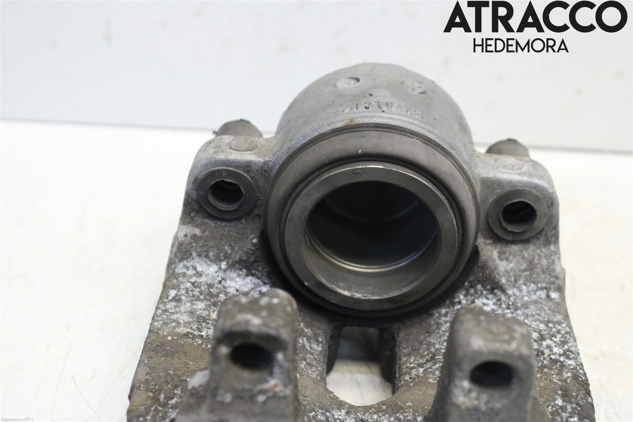 BMW 5 F10/F11/F18 09-17 Bromsok Fram Vänster